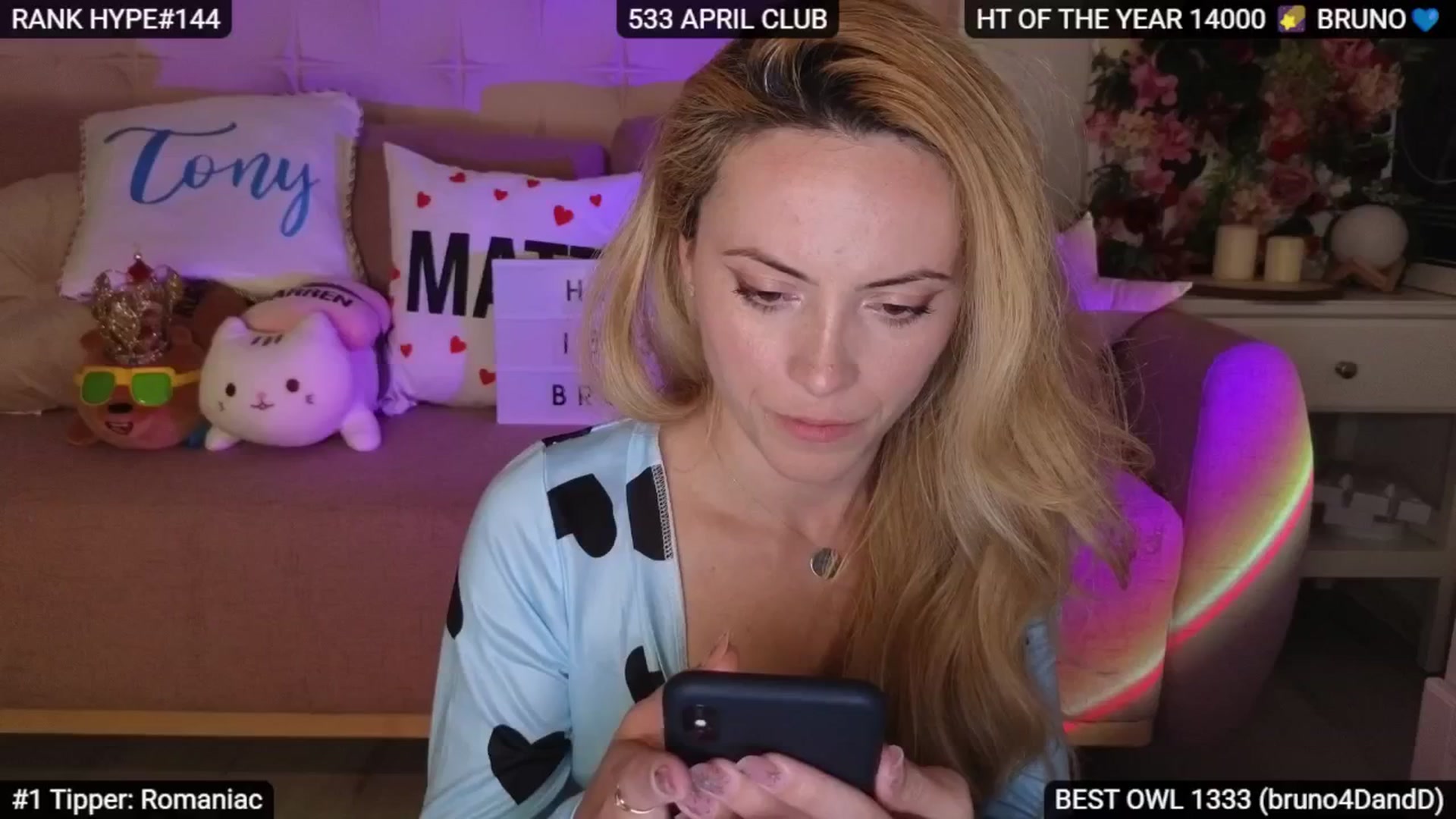 Gallery image thumbnail from Sensationowl_'s myfreecams stream on, 05/02/2025, 08:54 image 19 of 20