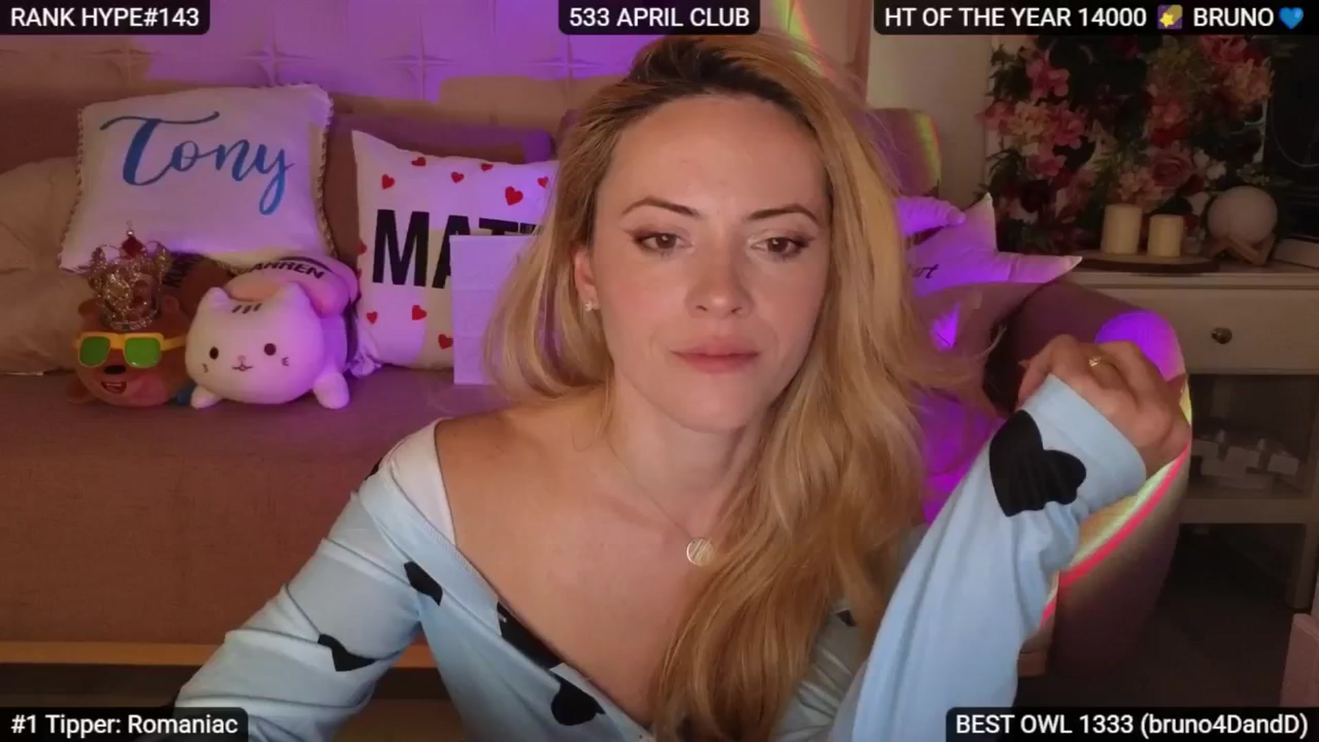Gallery image thumbnail from Sensationowl_'s myfreecams stream on, 05/02/2025, 08:54 image 14 of 20