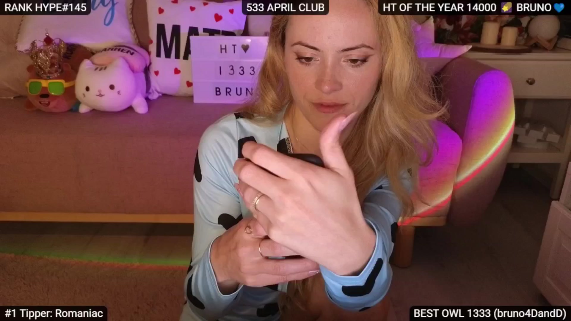 Gallery image thumbnail from Sensationowl_'s myfreecams stream on, 05/02/2025, 09:08 image 17 of 20