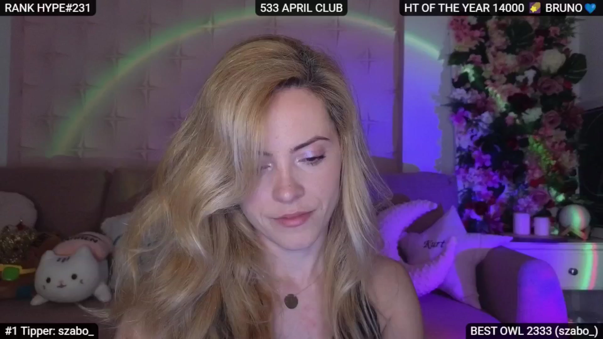 Gallery image thumbnail from Sensationowl_'s myfreecams stream on, 05/03/2025, 04:40 image 10 of 20