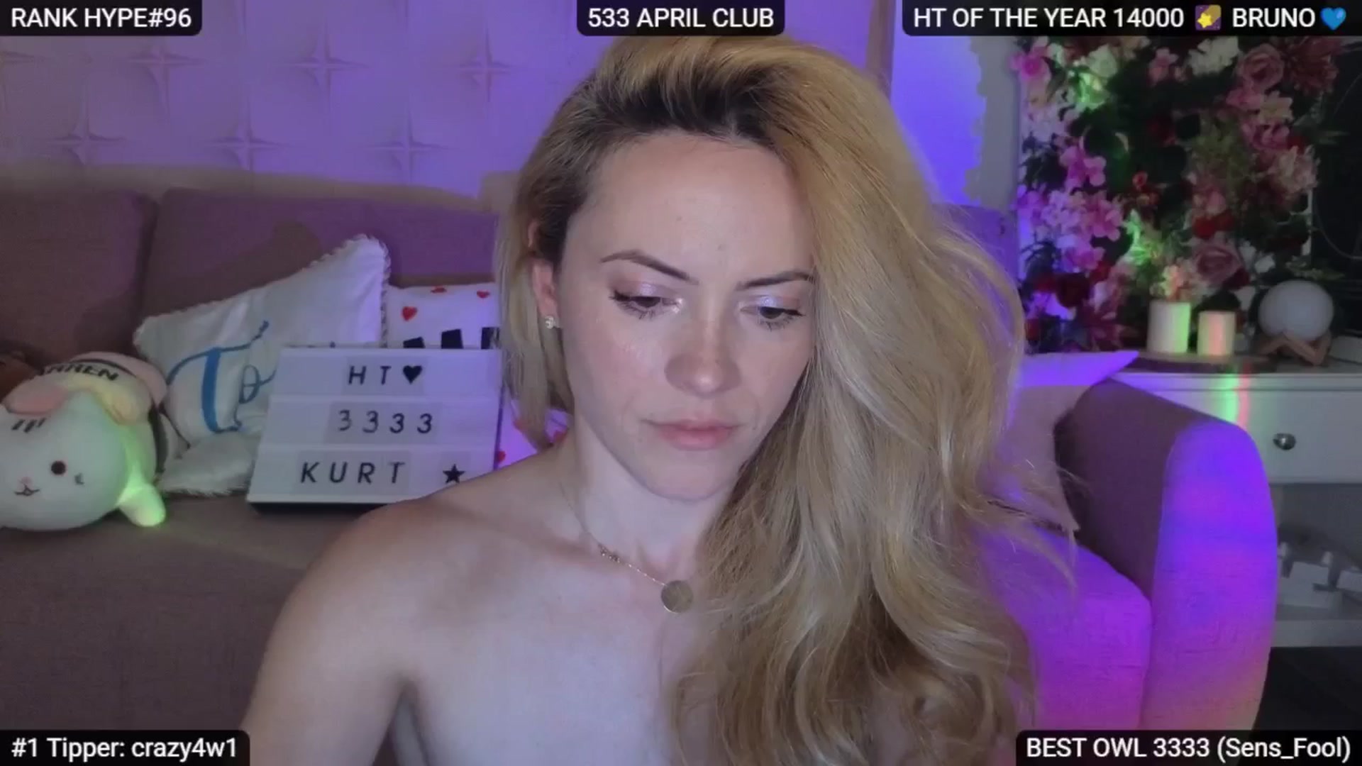 Gallery image thumbnail from Sensationowl_'s myfreecams stream on, 05/03/2025, 06:11 image 19 of 20