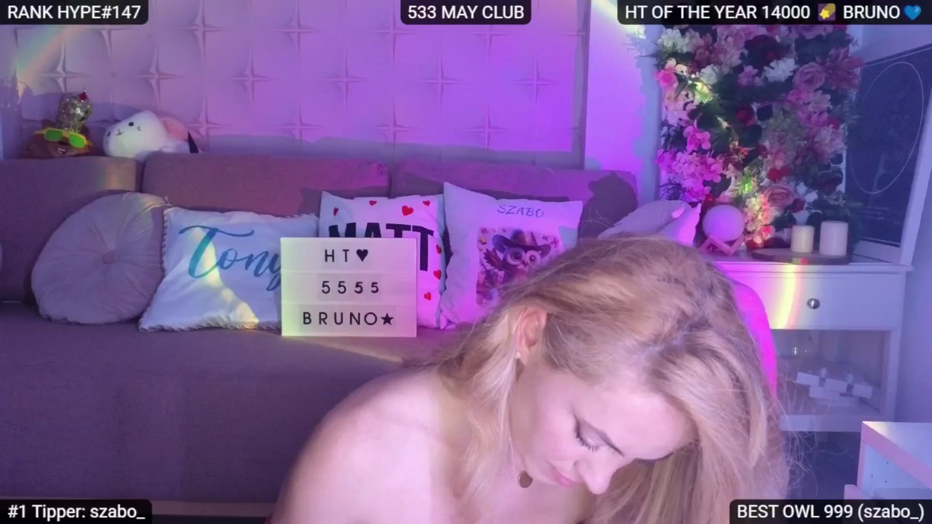 Gallery image thumbnail from Sensationowl_'s myfreecams stream on, 05/17/2025, 05:08 image 16 of 20