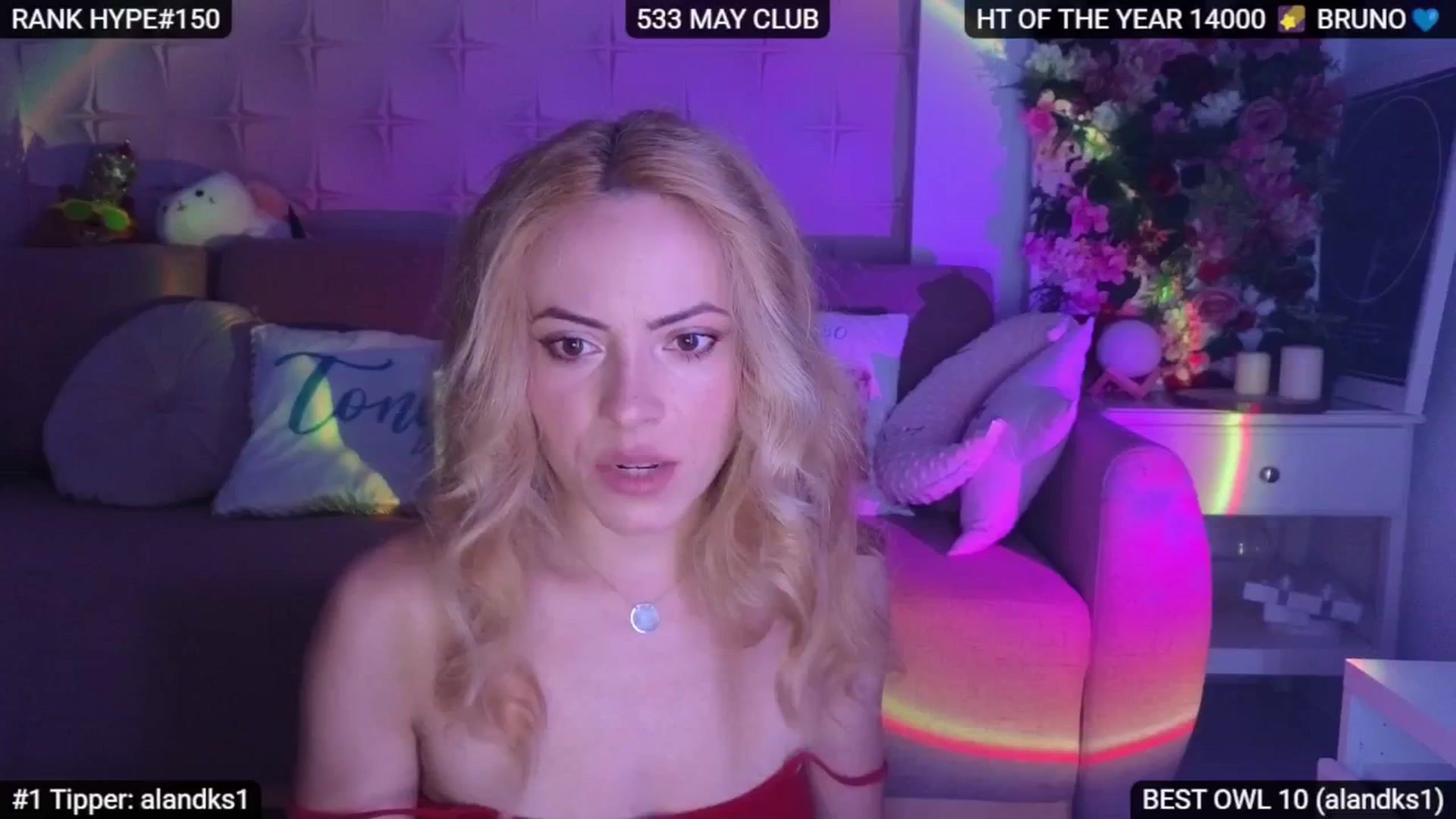 Gallery image thumbnail from Sensationowl_'s myfreecams stream on, 05/17/2025, 05:08 image 9 of 20