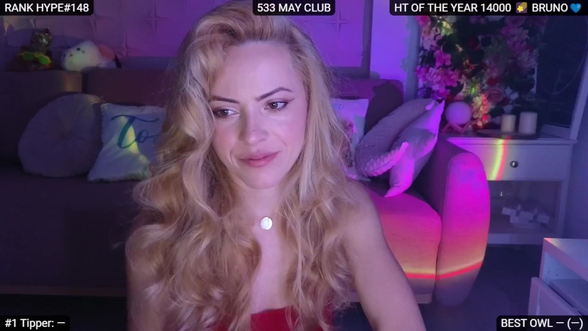 Gallery image thumbnail from Sensationowl_'s myfreecams stream on, 05/17/2025, 05:08 image 3 of 20