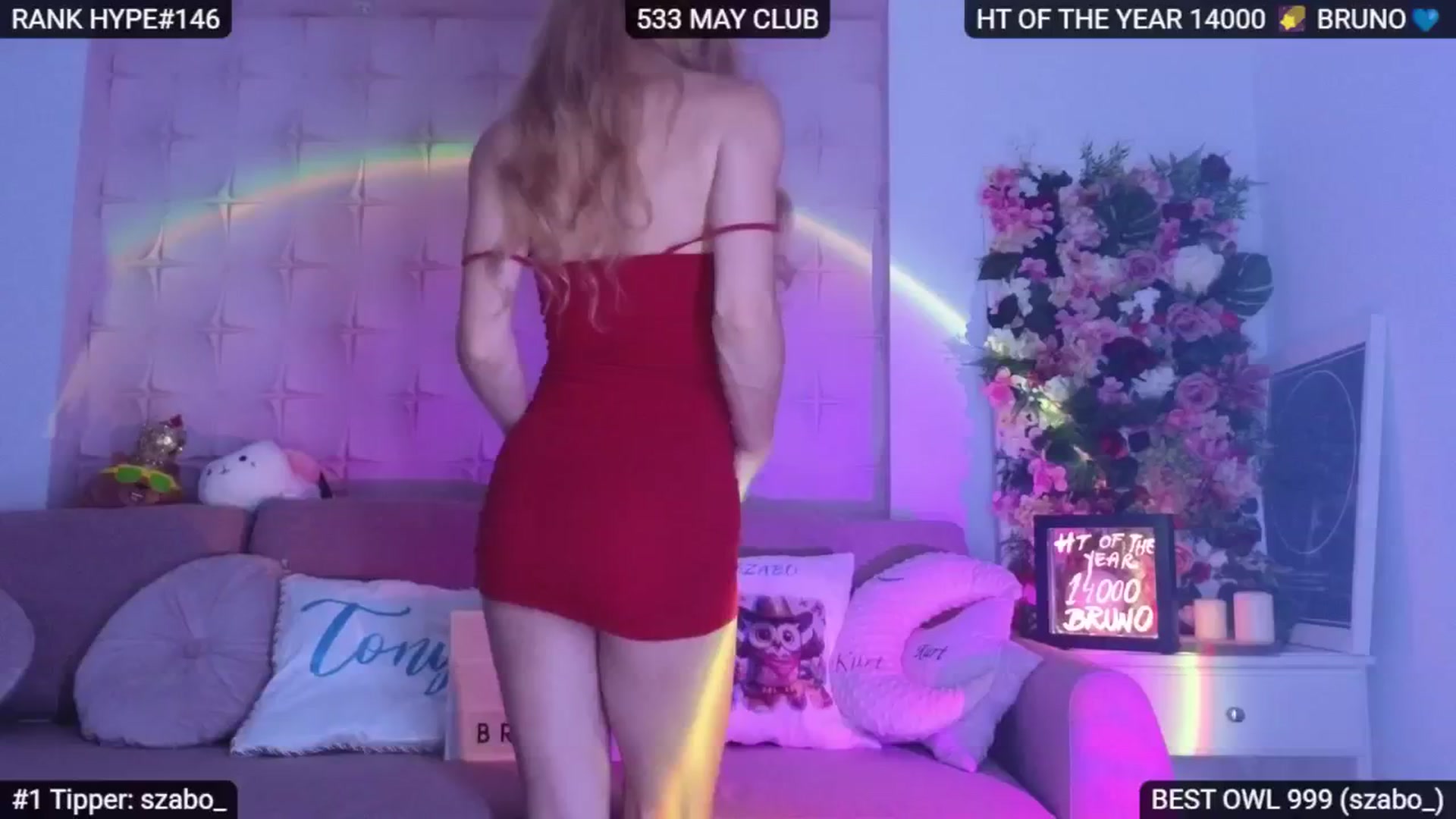 Gallery image thumbnail from Sensationowl_'s myfreecams stream on, 05/17/2025, 08:10 image 3 of 20