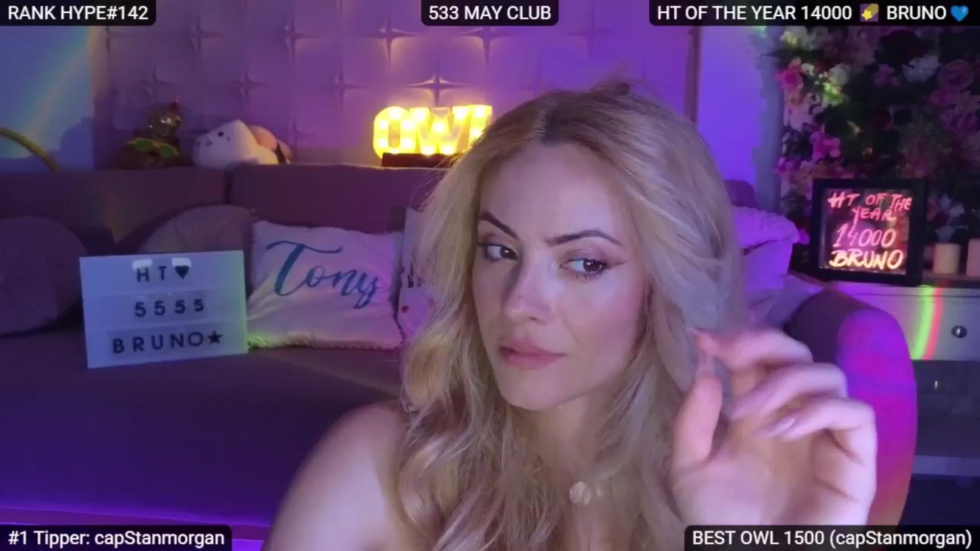 Gallery image thumbnail from Sensationowl_'s myfreecams stream on, 05/17/2025, 08:10 image 15 of 20