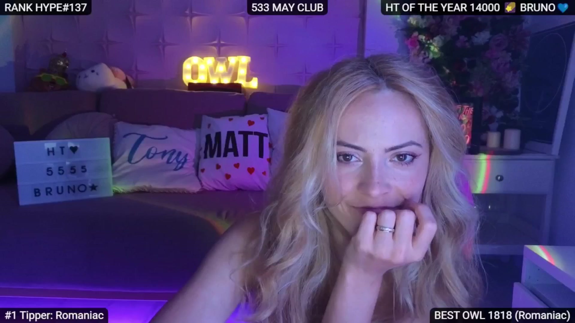 Gallery image thumbnail from Sensationowl_'s myfreecams stream on, 05/17/2025, 09:05 image 12 of 20