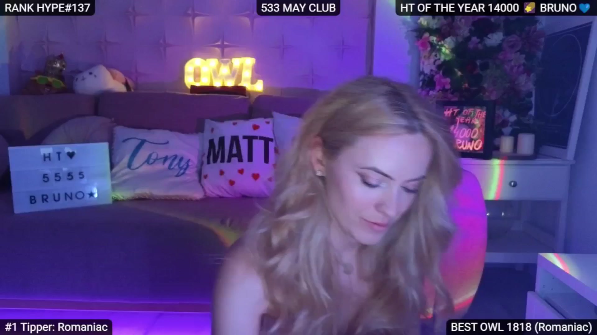 Gallery image thumbnail from Sensationowl_'s myfreecams stream on, 05/17/2025, 09:05 image 13 of 20
