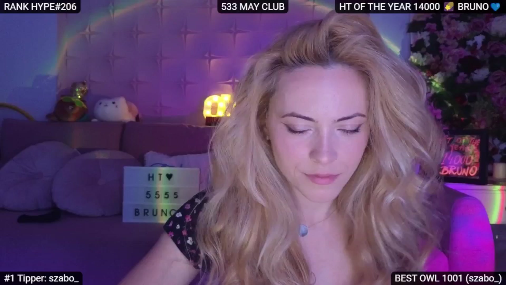 Gallery image thumbnail from Sensationowl_'s myfreecams stream on, 05/24/2025, 09:13 image 6 of 20