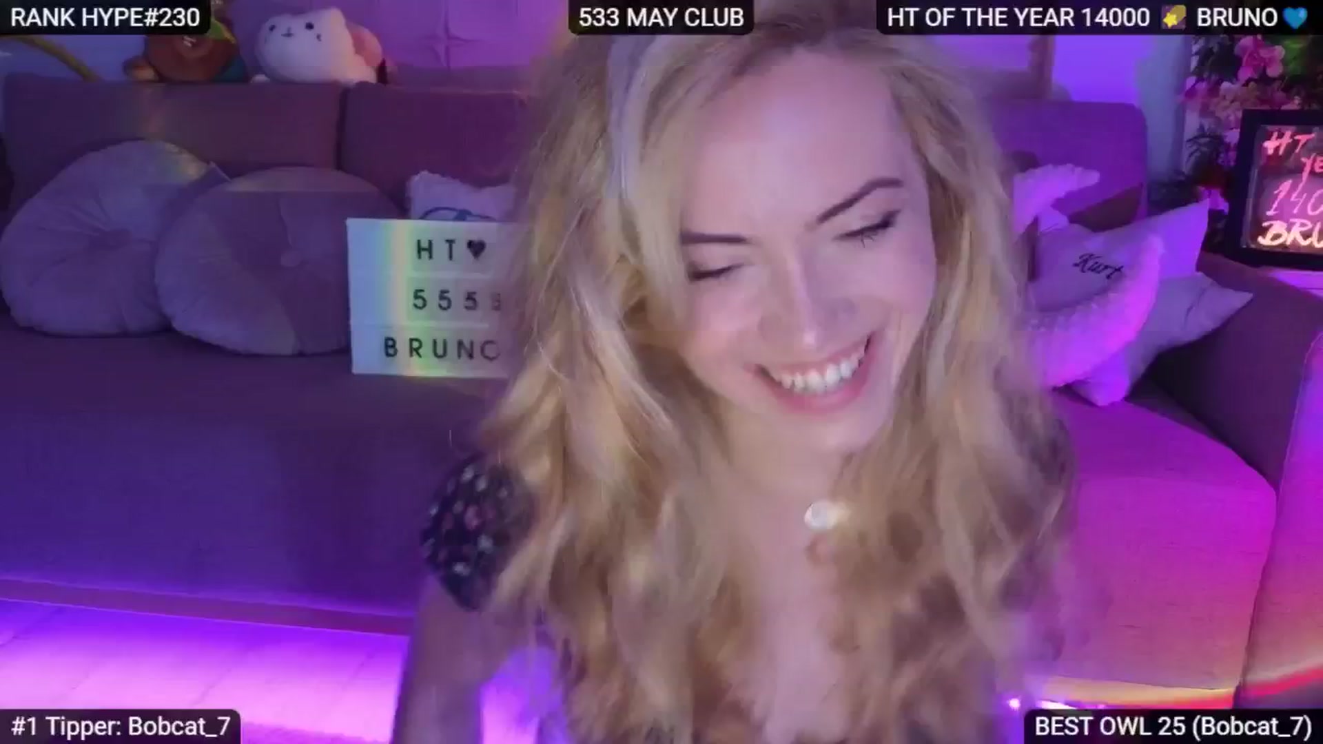 Gallery image thumbnail from Sensationowl_'s myfreecams stream on, 05/24/2025, 09:13 image 3 of 20