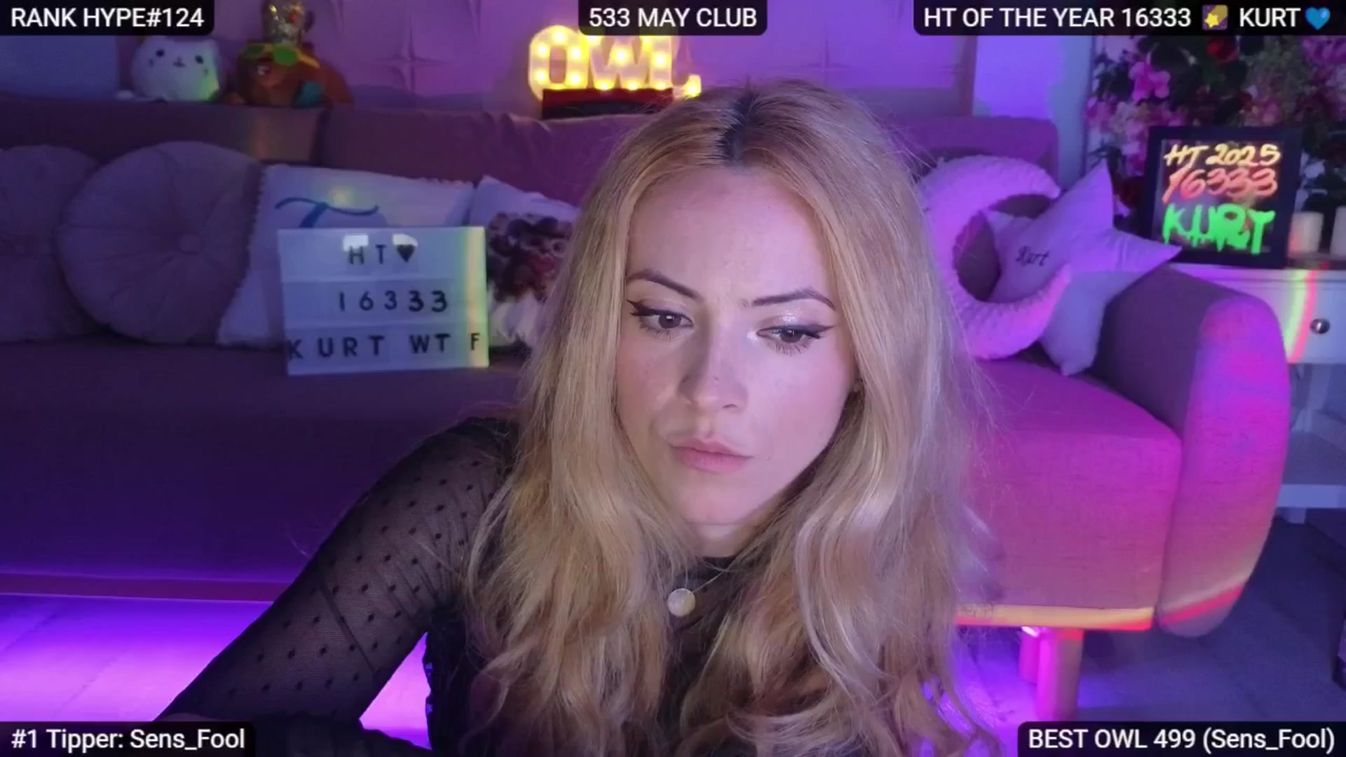 Gallery image thumbnail from Sensationowl_'s myfreecams stream on, 05/25/2025, 08:45 image 7 of 20