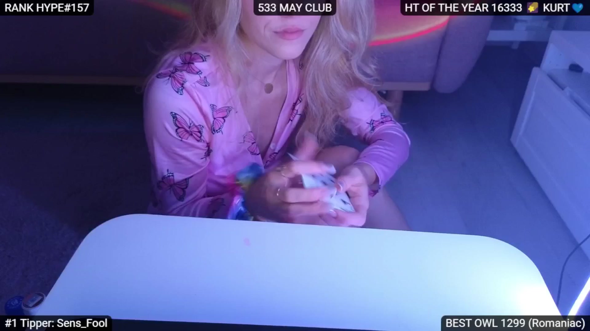 Gallery image thumbnail from Sensationowl_'s myfreecams stream on, 05/31/2025, 08:13 image 11 of 20