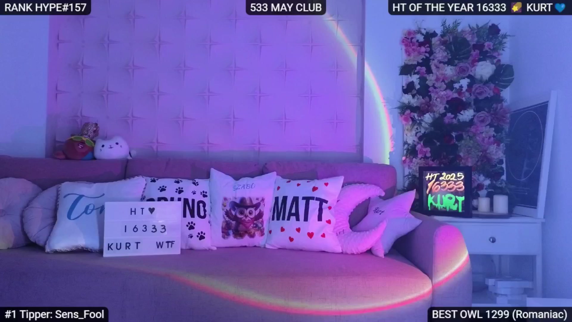 Gallery image thumbnail from Sensationowl_'s myfreecams stream on, 05/31/2025, 08:13 image 12 of 20