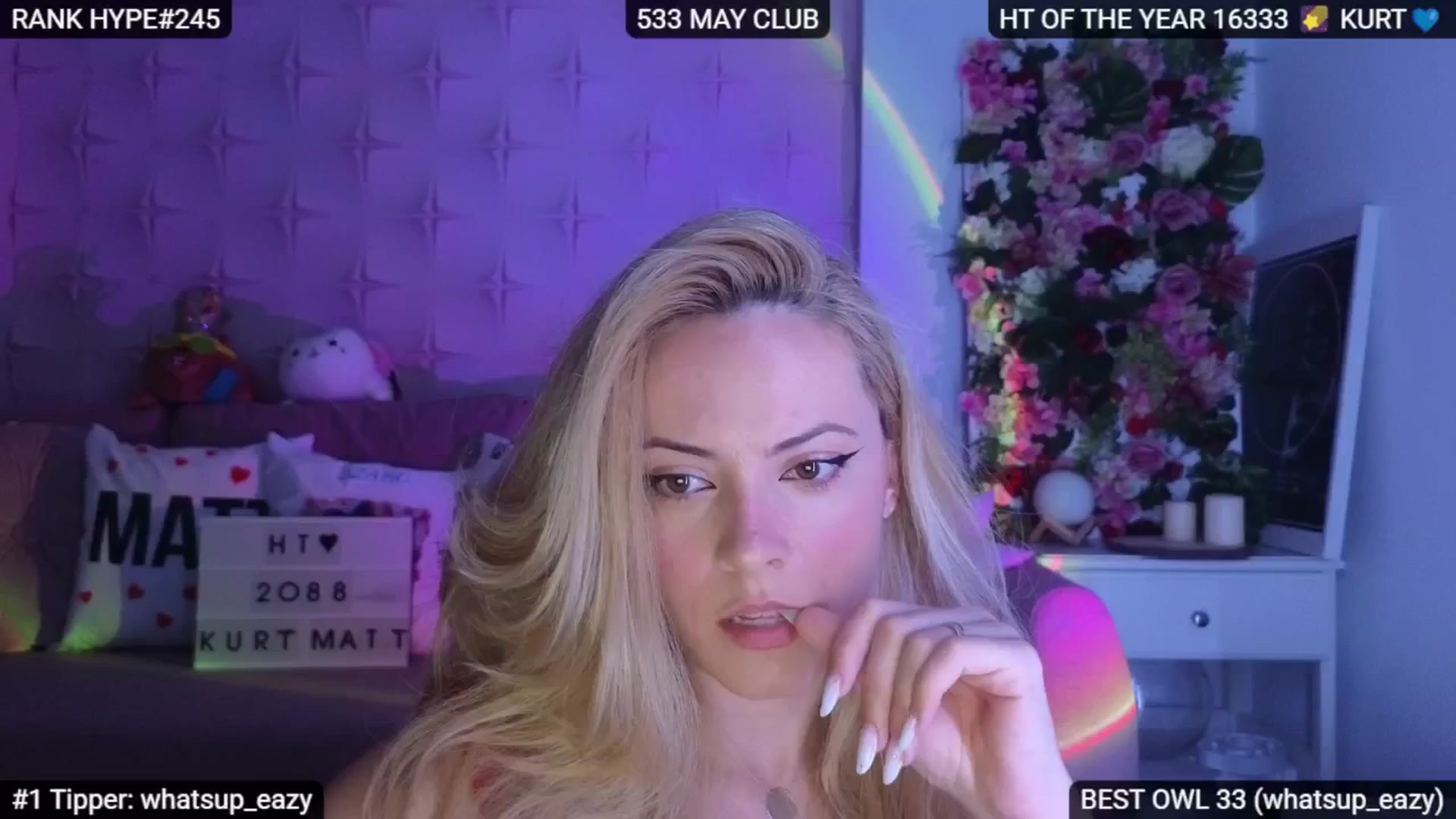 Gallery image thumbnail from Sensationowl_'s myfreecams stream on, 07/06/2025, 08:08 image 2 of 20
