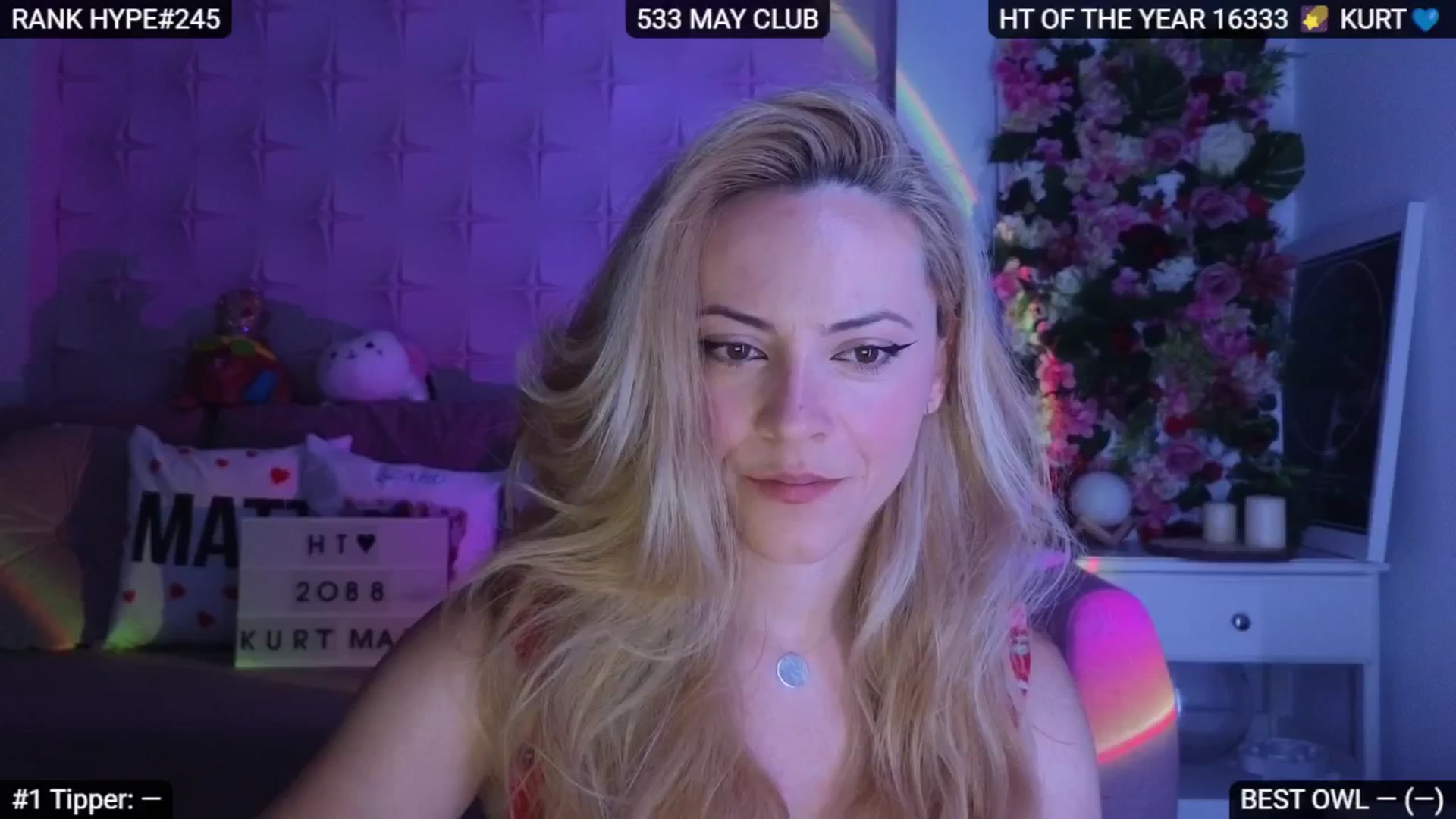 Gallery image thumbnail from Sensationowl_'s myfreecams stream on, 07/06/2025, 08:08 image 1 of 20