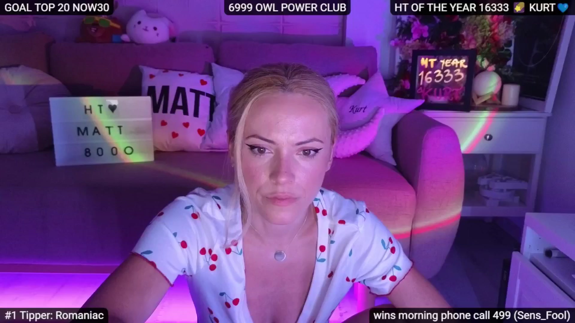 Gallery image thumbnail from Sensationowl_'s myfreecams stream on, 08/06/2025, 04:08 image 9 of 20