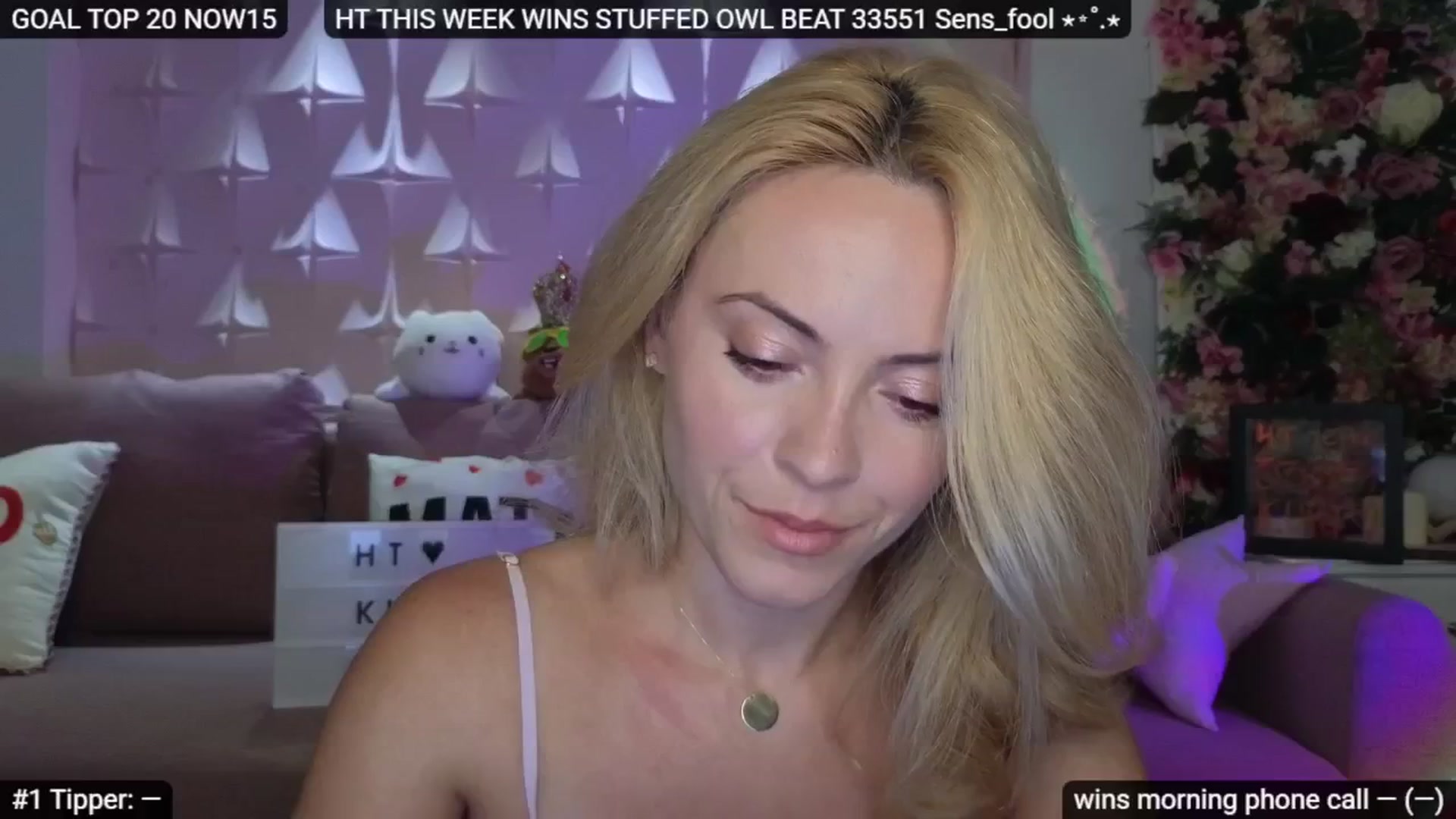 Gallery image thumbnail from Sensationowl_'s myfreecams stream on, 08/17/2025, 04:44 image 10 of 20