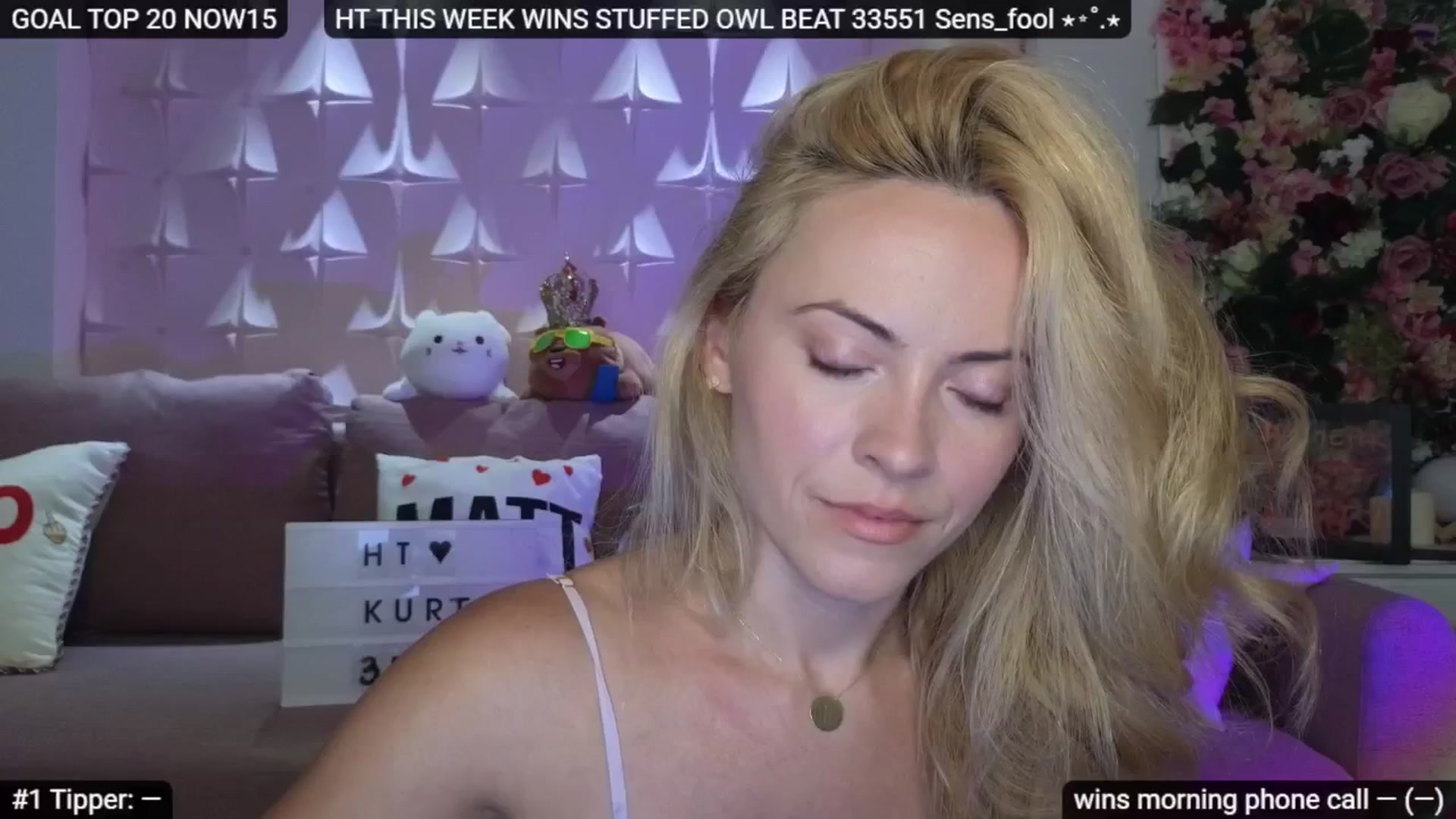 Gallery image thumbnail from Sensationowl_'s myfreecams stream on, 08/17/2025, 04:44 image 14 of 20