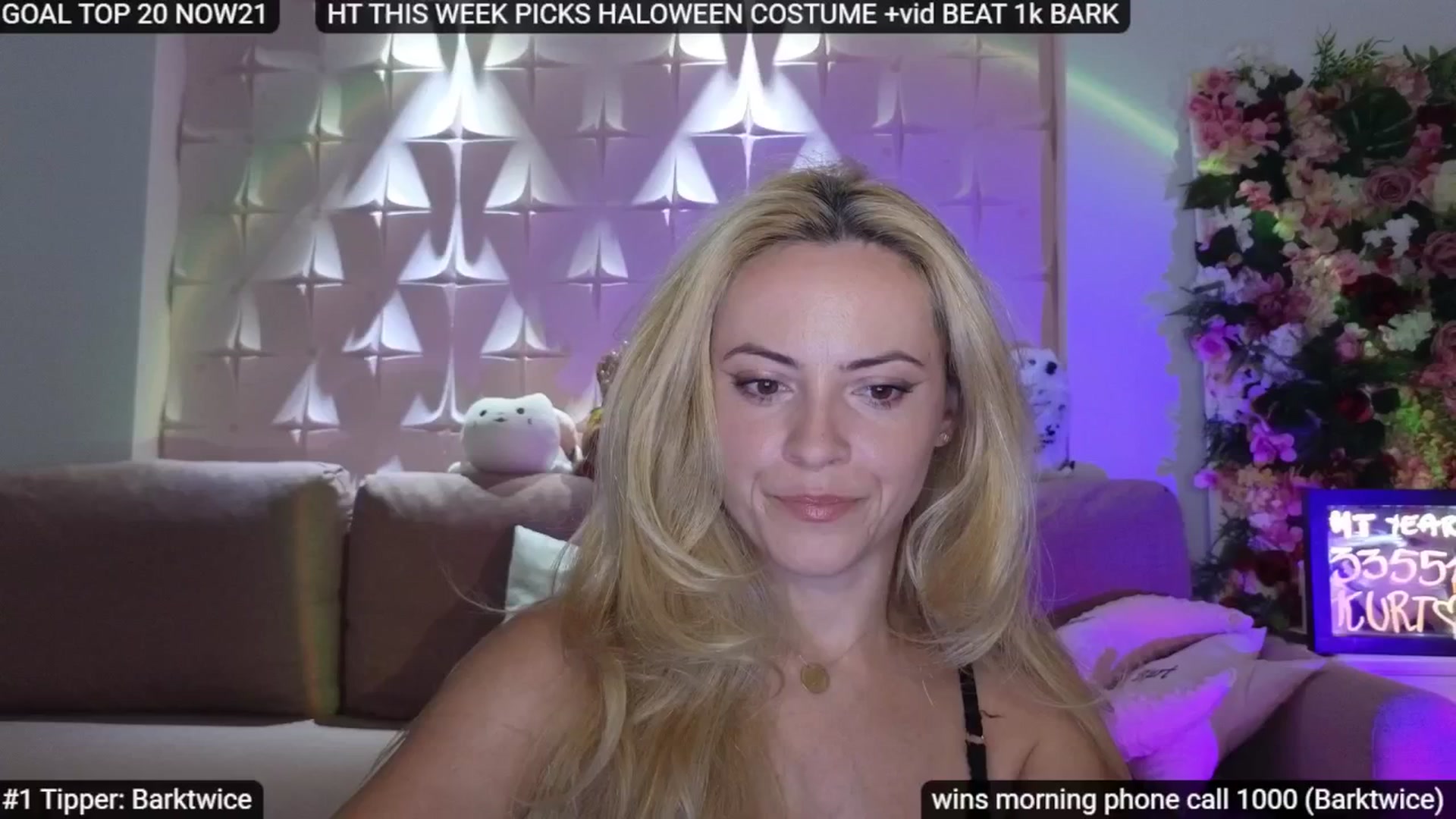 Gallery image thumbnail from Sensationowl_'s myfreecams stream on, 08/27/2025, 04:44 image 5 of 20