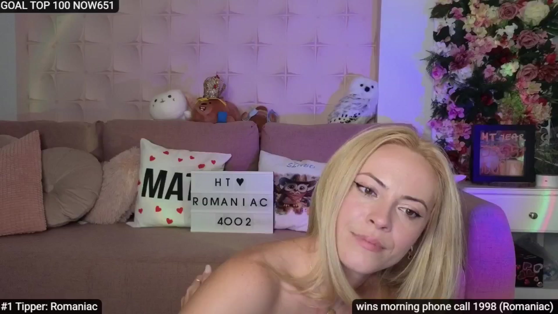 Gallery image thumbnail from Sensationowl_'s myfreecams stream on, 09/20/2025, 08:23 image 12 of 20