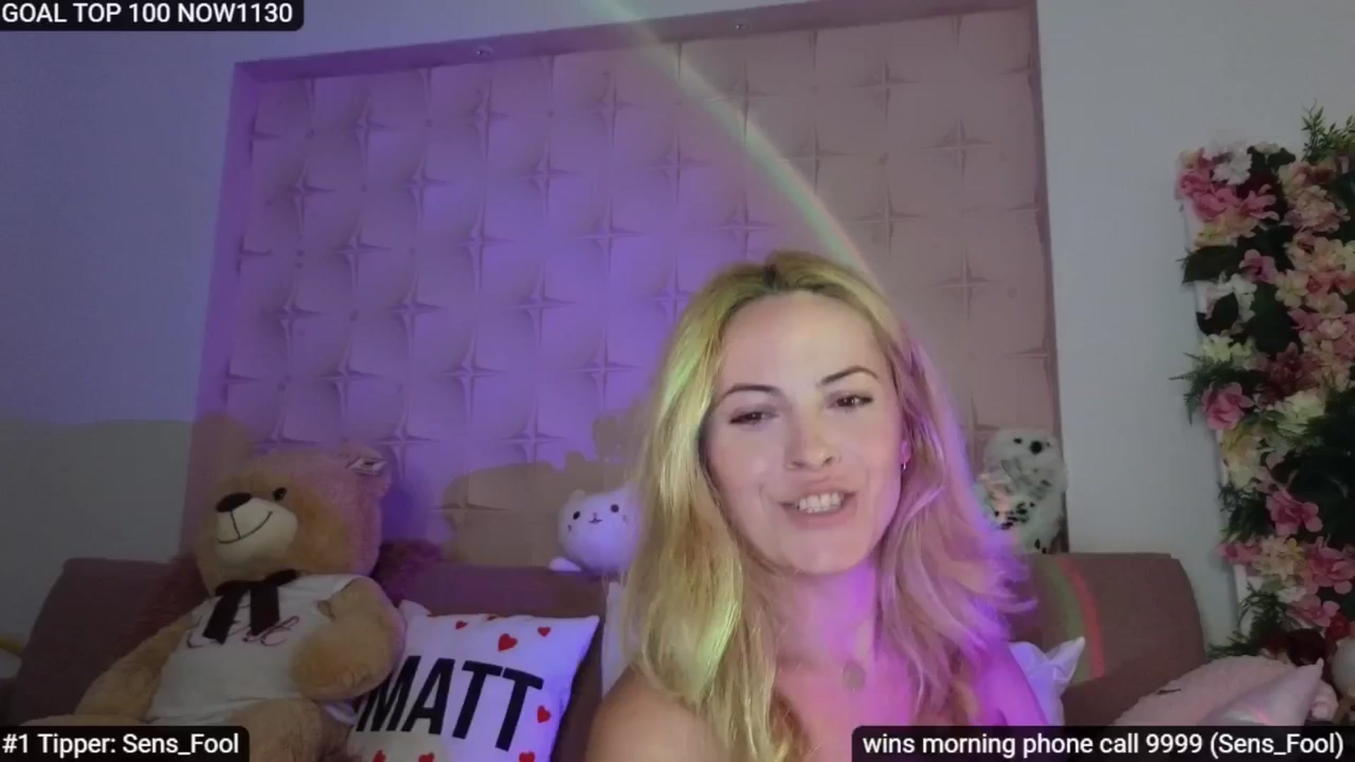 Gallery image thumbnail from Sensationowl_'s myfreecams stream on, 11/14/2025, 08:03 image 12 of 20