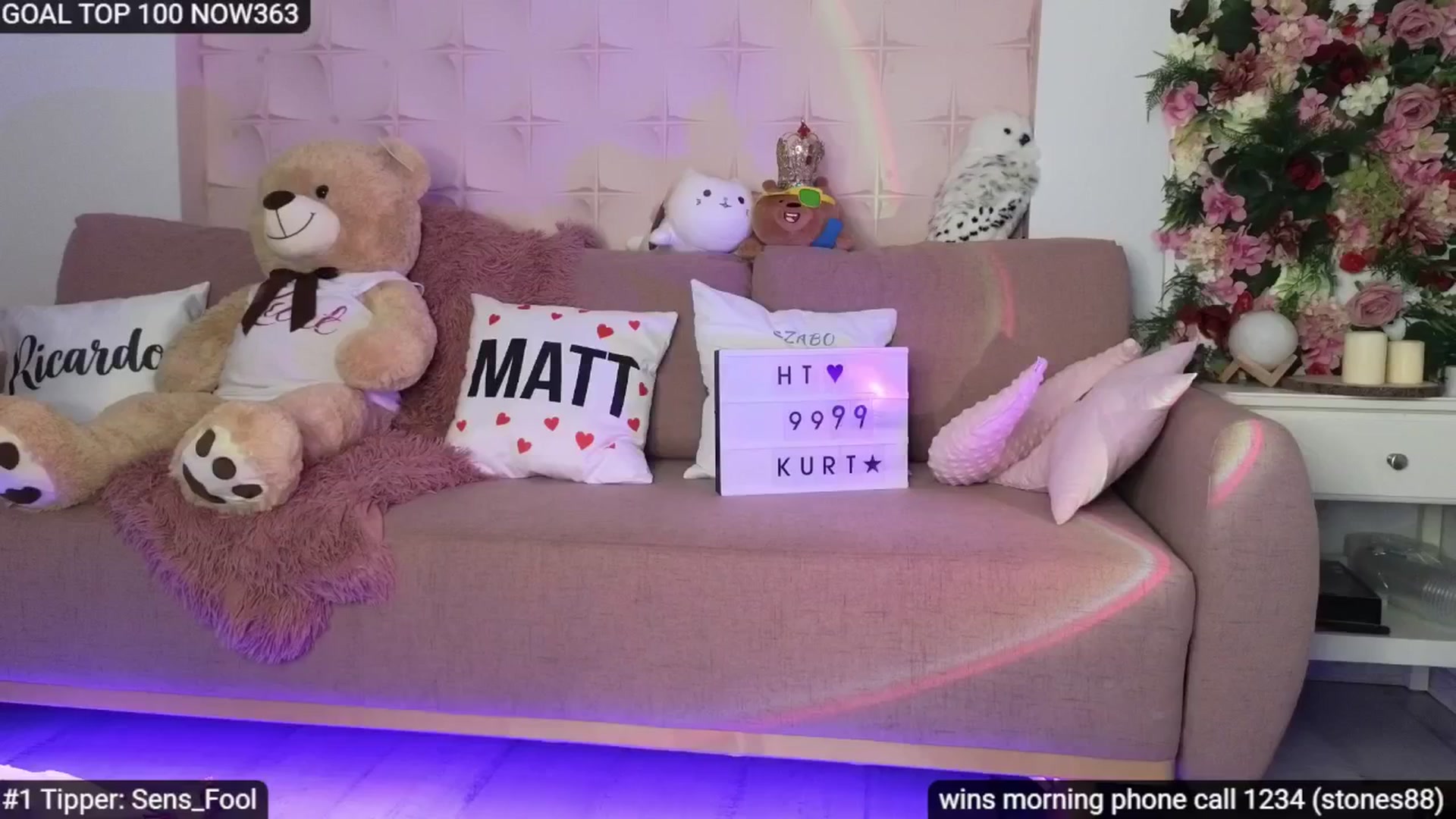 Gallery image thumbnail from Sensationowl_'s myfreecams stream on, 11/15/2025, 08:41 image 12 of 20