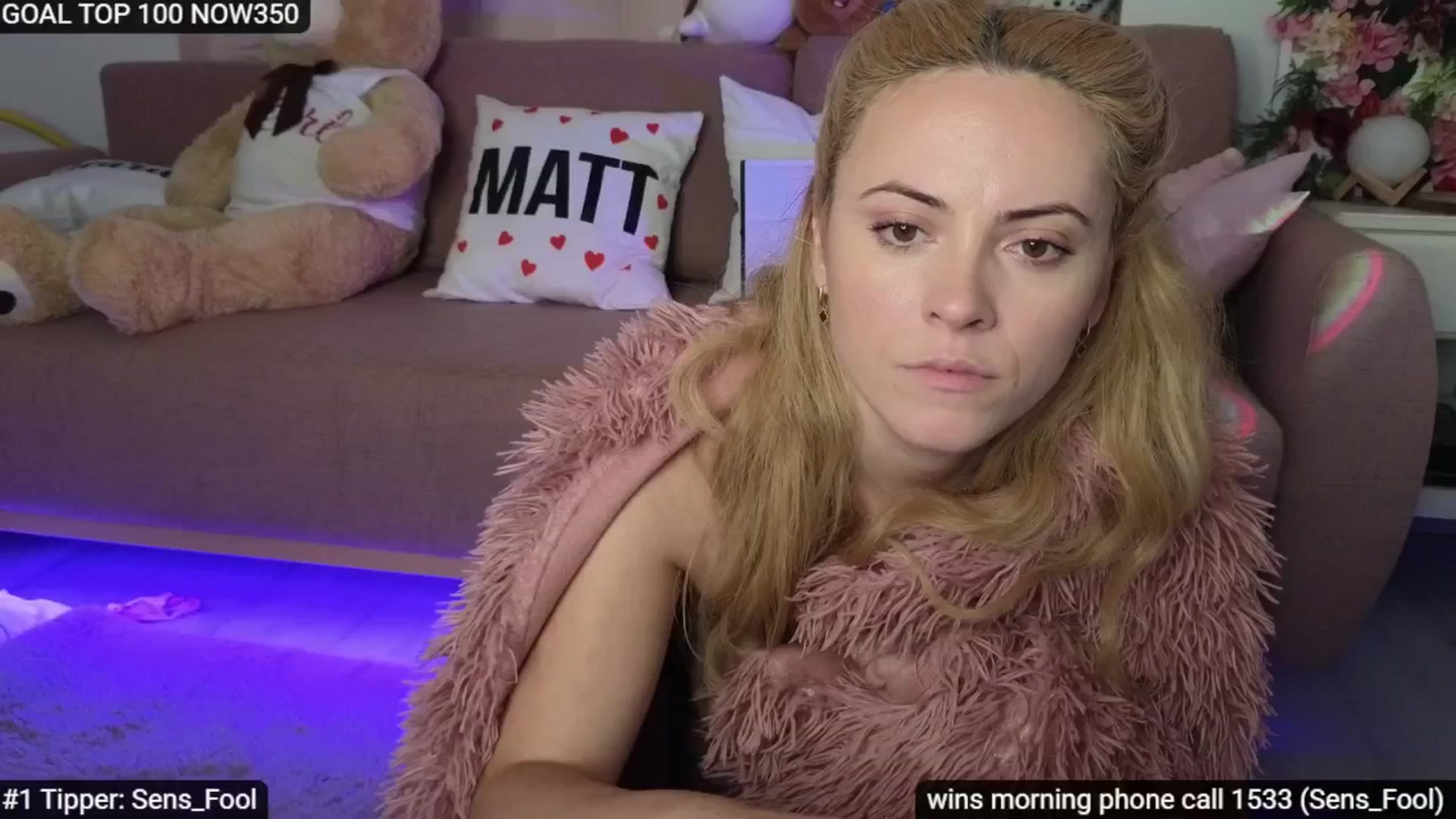 Gallery image thumbnail from Sensationowl_'s myfreecams stream on, 11/15/2025, 08:41 image 17 of 20