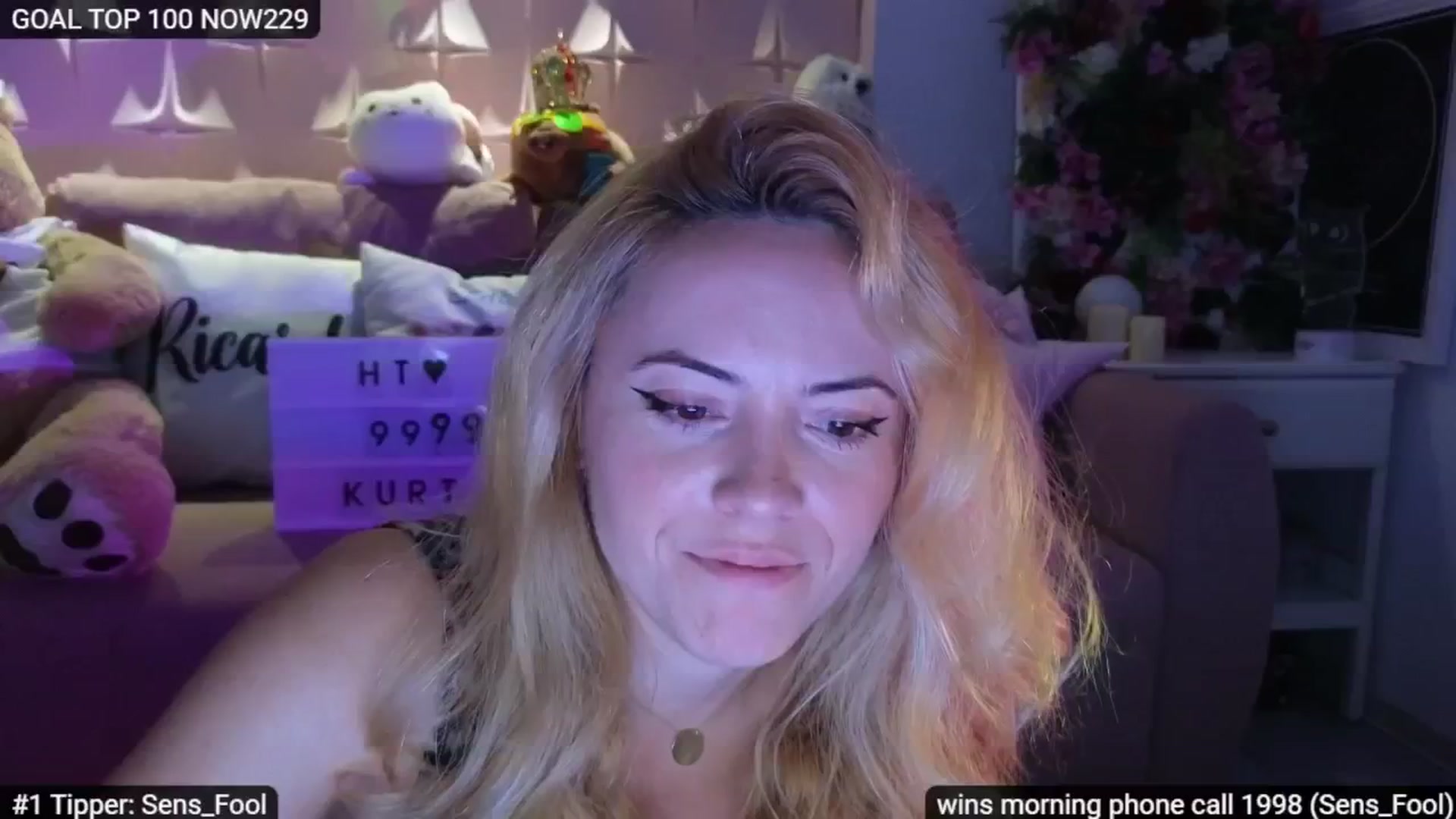 Gallery image thumbnail from Sensationowl_'s myfreecams stream on, 11/22/2025, 10:36 image 17 of 20