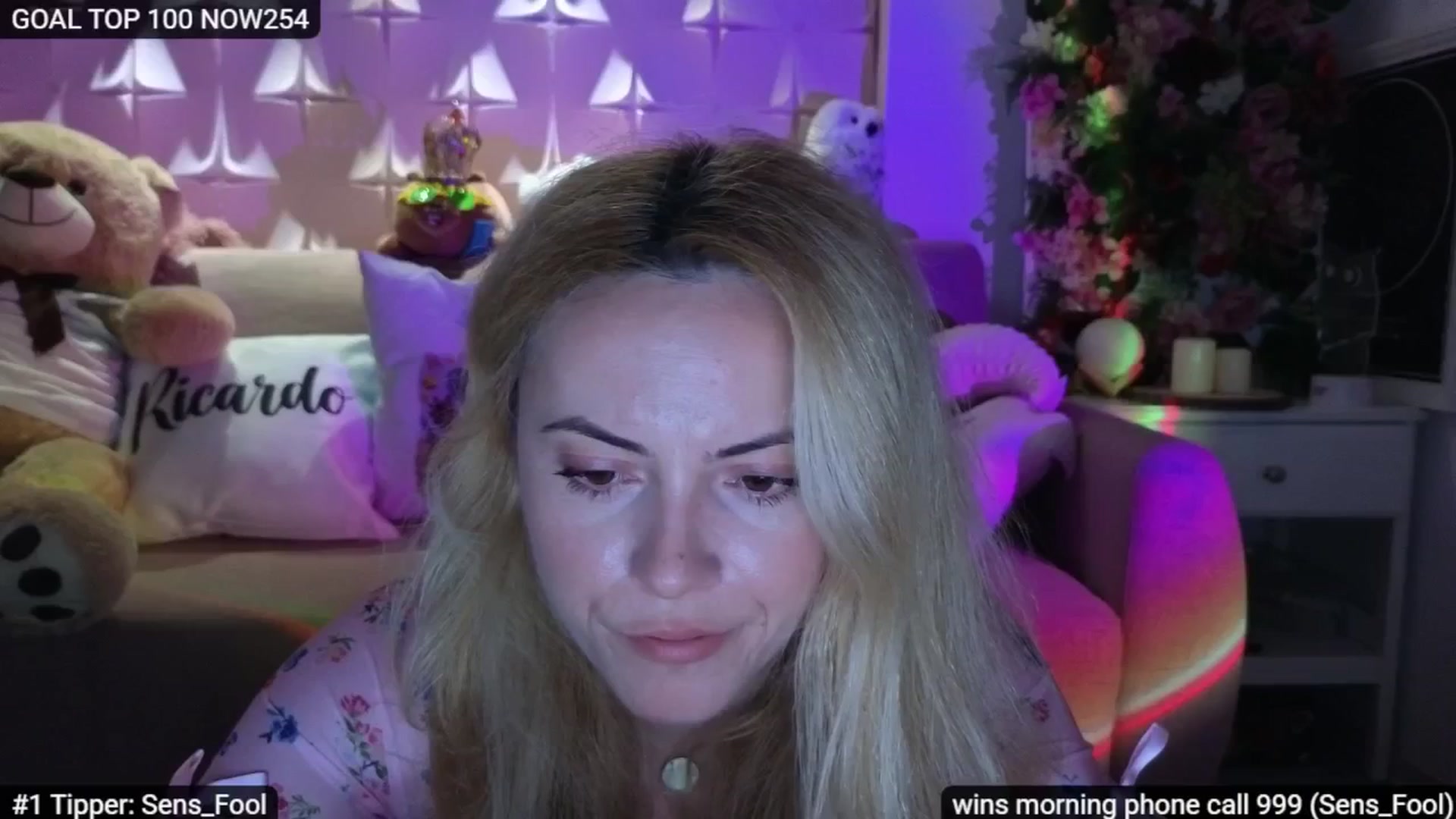 Gallery image thumbnail from Sensationowl_'s myfreecams stream on, 11/28/2025, 08:08 image 4 of 20