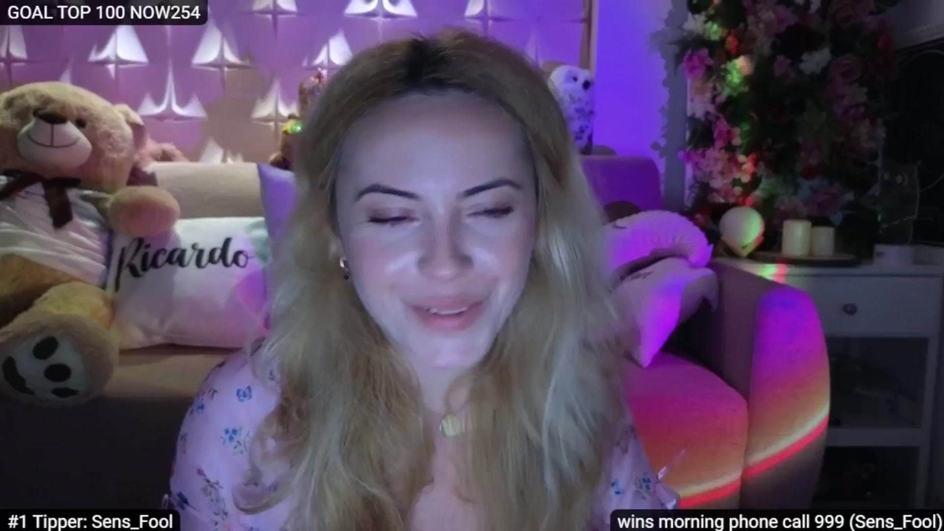 Gallery image thumbnail from Sensationowl_'s myfreecams stream on, 11/28/2025, 08:08 image 8 of 20