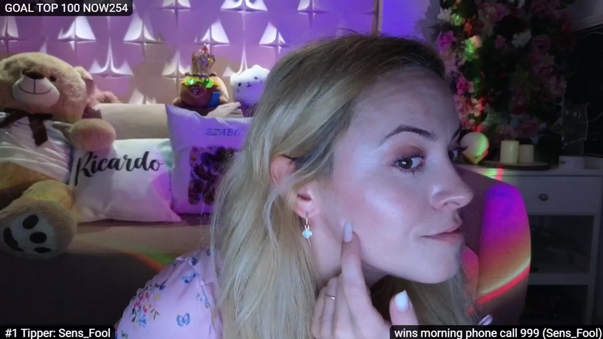Gallery image thumbnail from Sensationowl_'s myfreecams stream on, 11/28/2025, 08:08 image 10 of 20