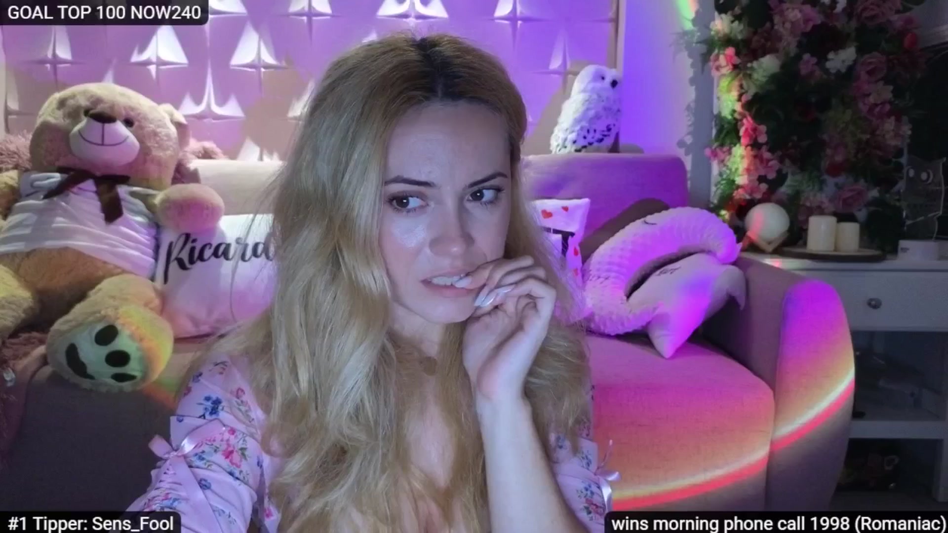 Gallery image thumbnail from Sensationowl_'s myfreecams stream on, 11/28/2025, 09:09 image 17 of 20