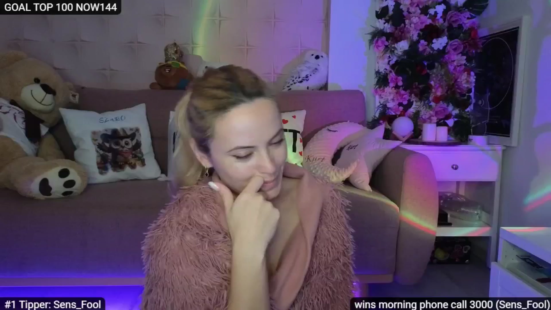 Gallery image thumbnail from Sensationowl_'s myfreecams stream on, 11/30/2025, 10:01 image 15 of 20