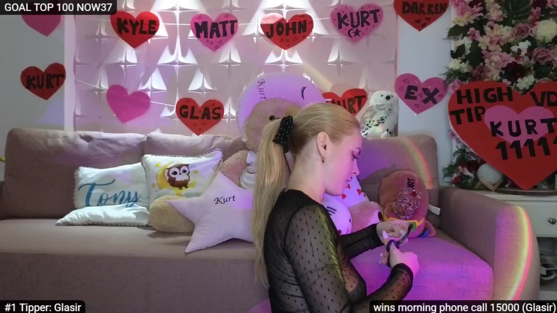Gallery image thumbnail from Sensationowl_'s myfreecams stream on, 02/15/2026, 09:37 image 17 of 20