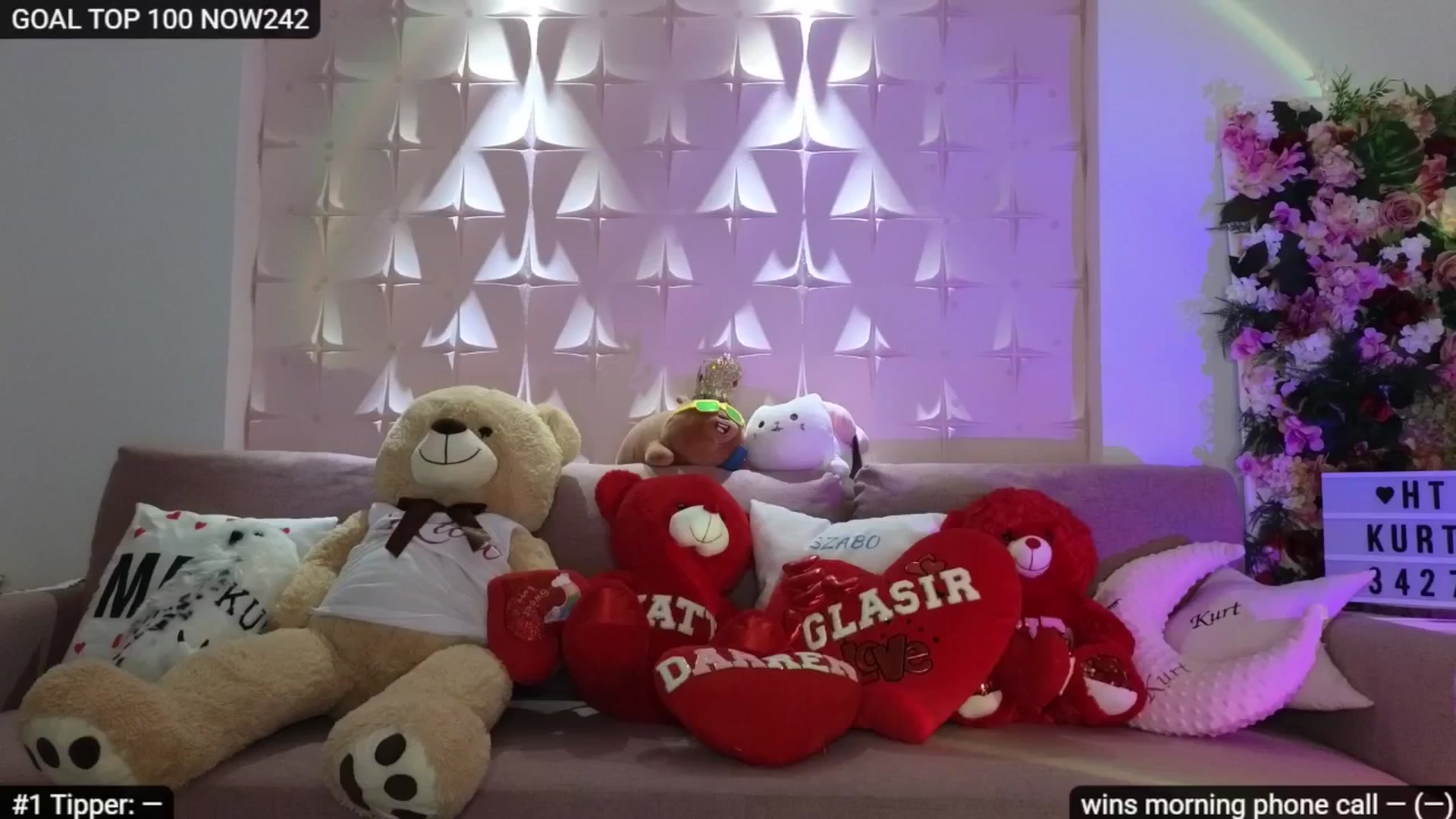 Gallery image thumbnail from Sensationowl_'s myfreecams stream on, 04/16/2026, 05:57 image 8 of 20