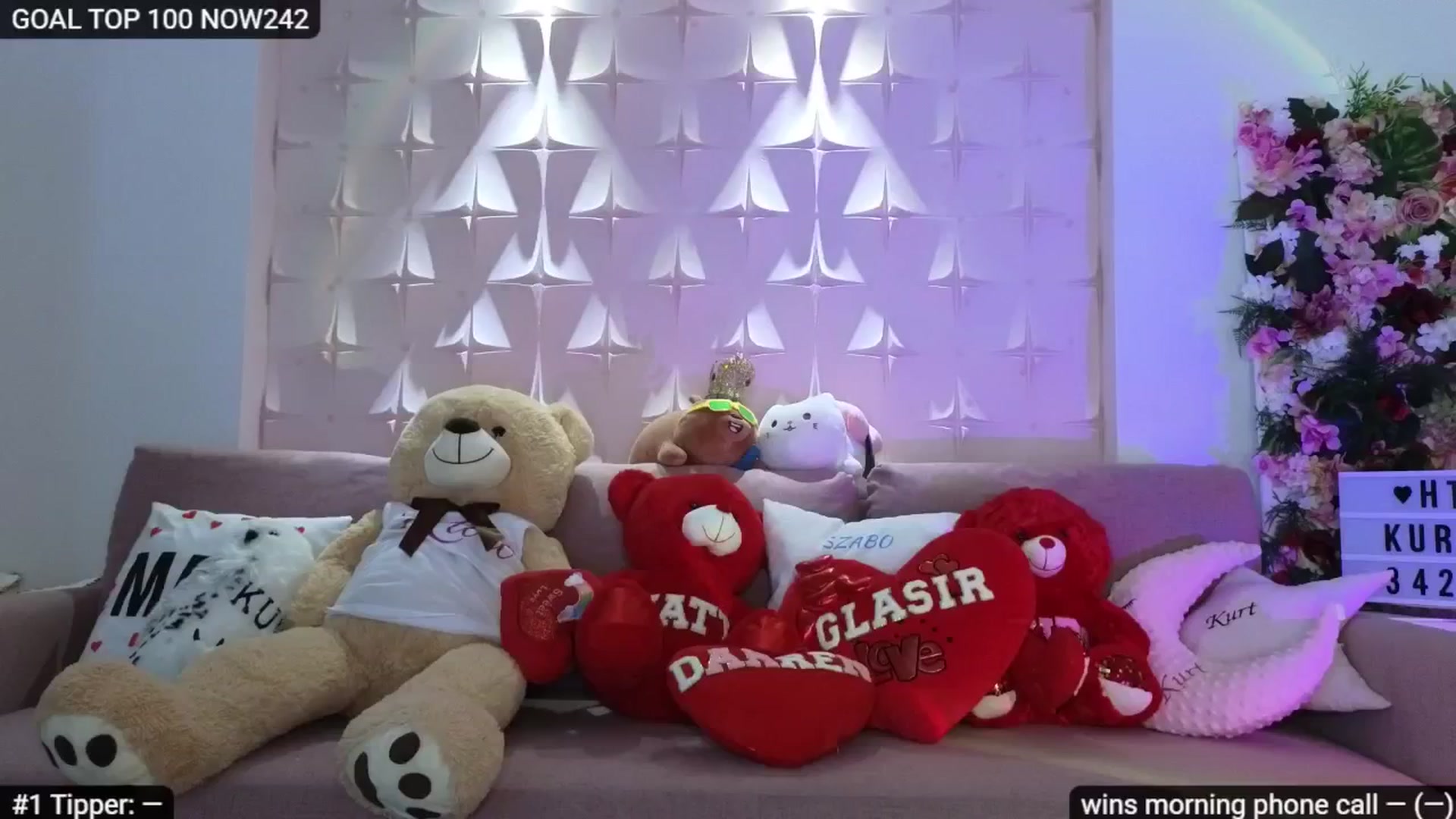 Gallery image thumbnail from Sensationowl_'s myfreecams stream on, 04/16/2026, 05:57 image 10 of 20