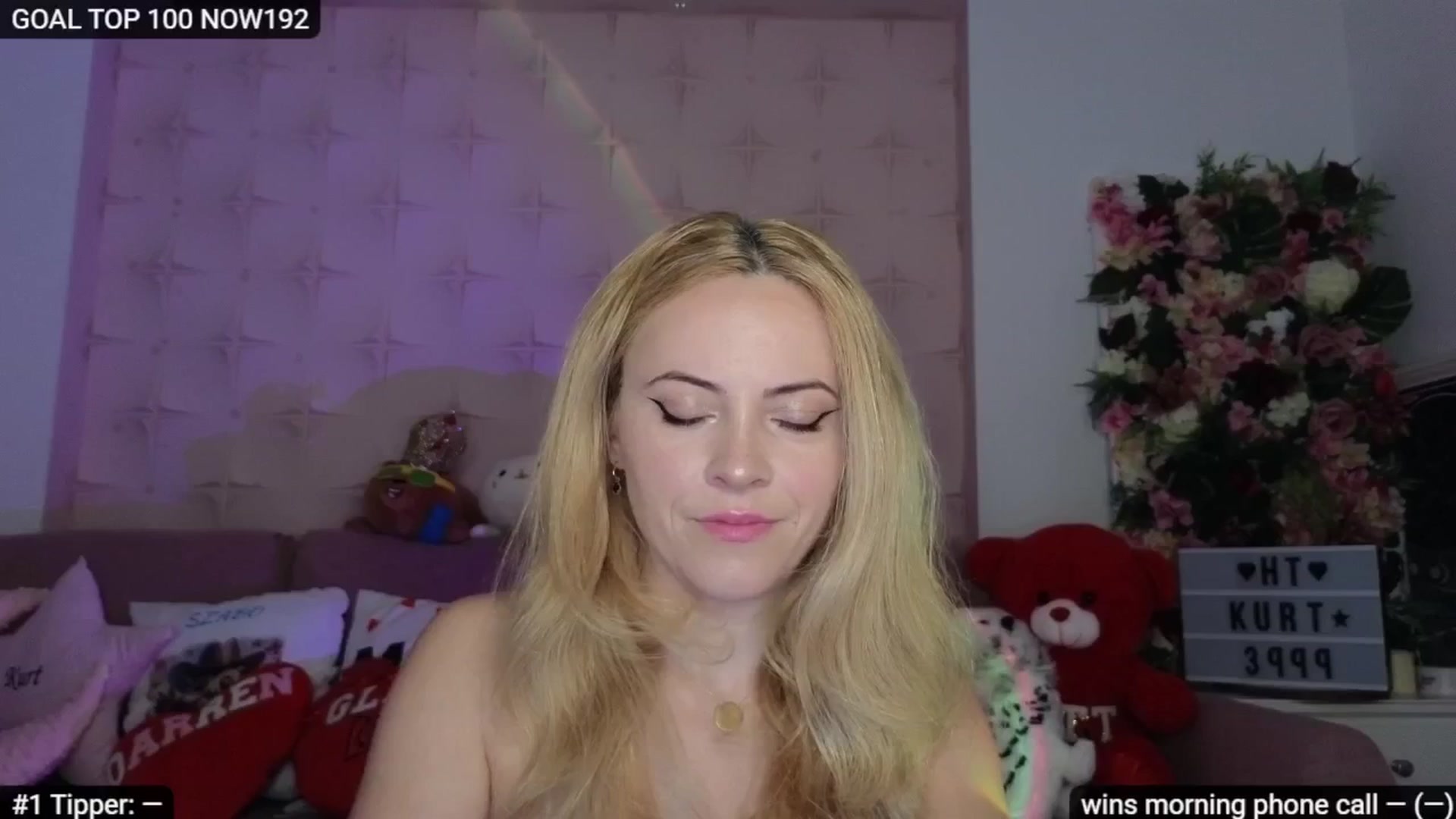 Gallery image thumbnail from Sensationowl_'s myfreecams stream on, 04/18/2026, 05:02 image 1 of 20