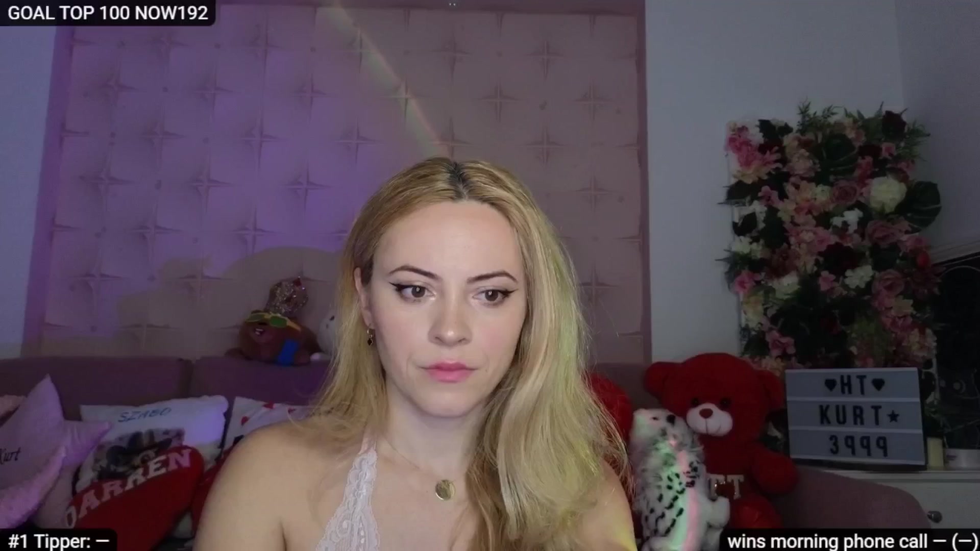 Gallery image thumbnail from Sensationowl_'s myfreecams stream on, 04/18/2026, 05:02 image 7 of 20