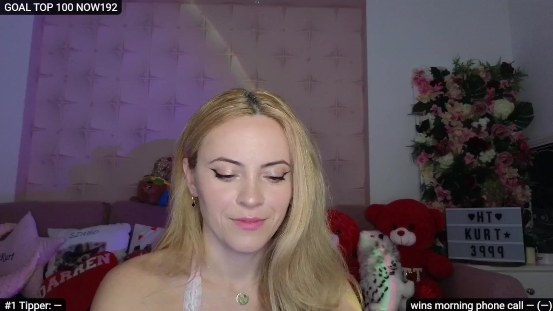 Gallery image thumbnail from Sensationowl_'s myfreecams stream on, 04/18/2026, 05:02 image 6 of 20