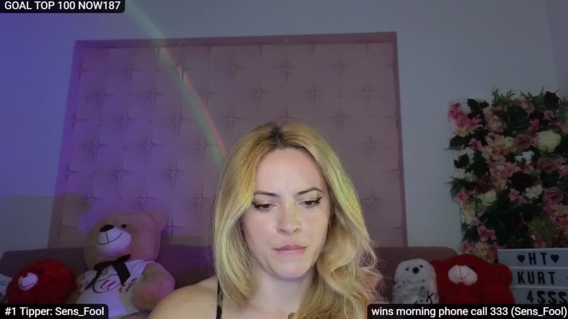 Gallery image thumbnail from Sensationowl_'s myfreecams stream on, 04/25/2026, 06:39 image 11 of 20