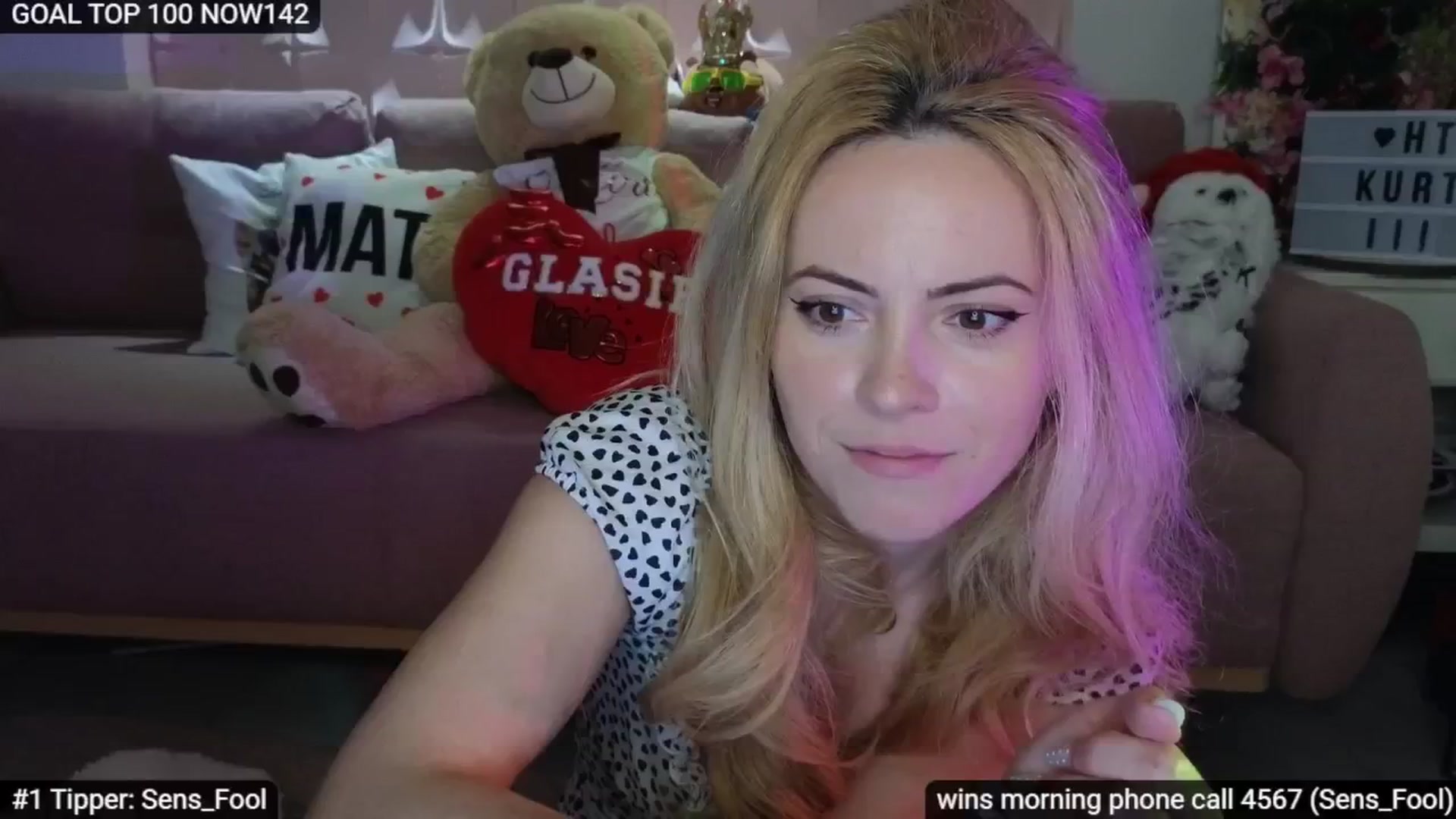 Gallery image thumbnail from Sensationowl_'s myfreecams stream on, 05/01/2026, 09:09 image 15 of 20