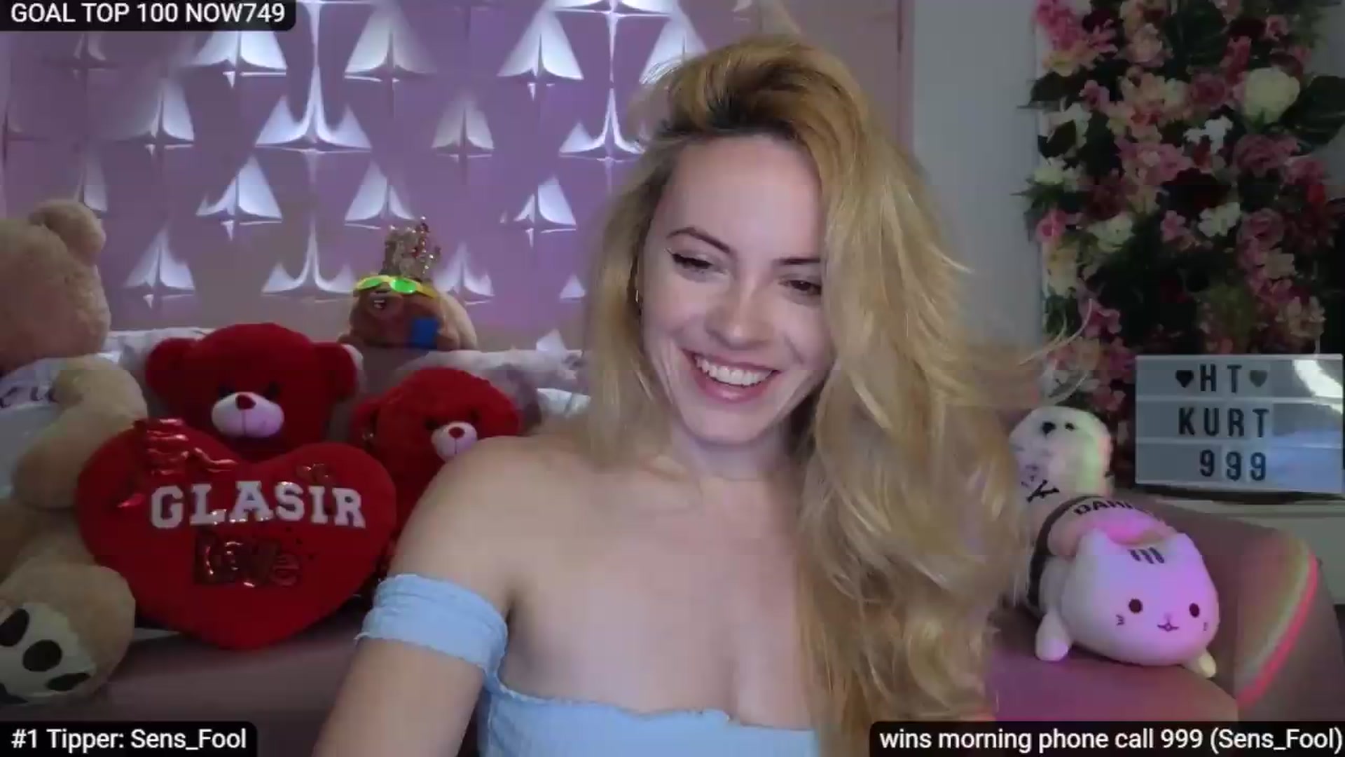Gallery image thumbnail from Sensationowl_'s myfreecams stream on, 05/07/2026, 08:08 image 6 of 20