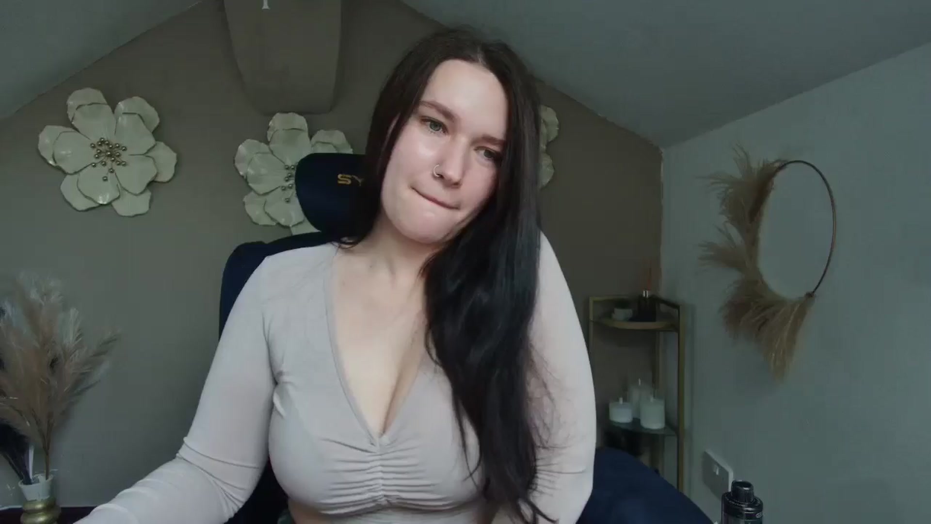 Gallery image thumbnail from SenseX_Margo's myfreecams stream on, 12/11/2025, 10:43 image 6 of 20