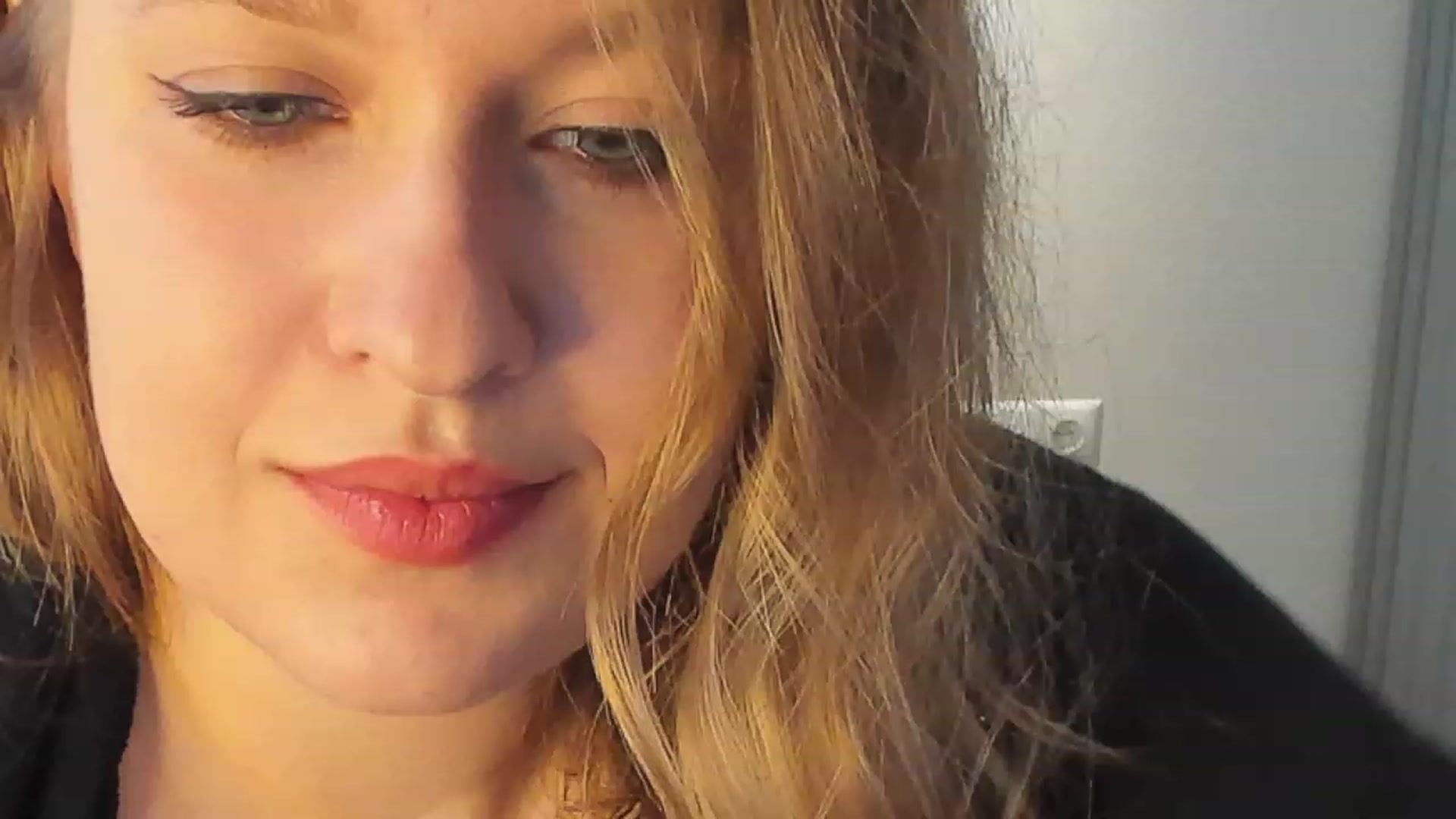 Gallery image thumbnail from SensualAdict's myfreecams stream on, 11/18/2022, 08:06 image 14 of 20