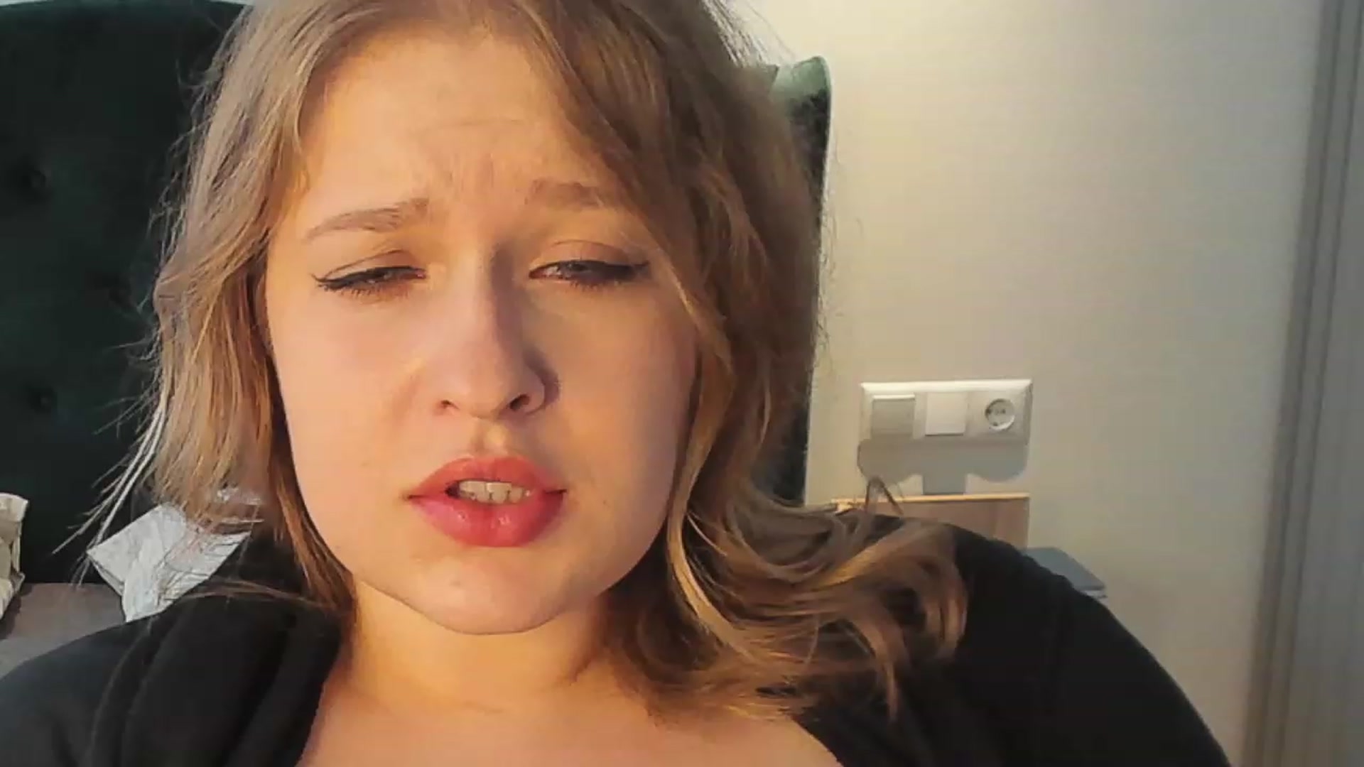 Gallery image thumbnail from SensualAdict's myfreecams stream on, 11/18/2022, 08:06 image 6 of 20