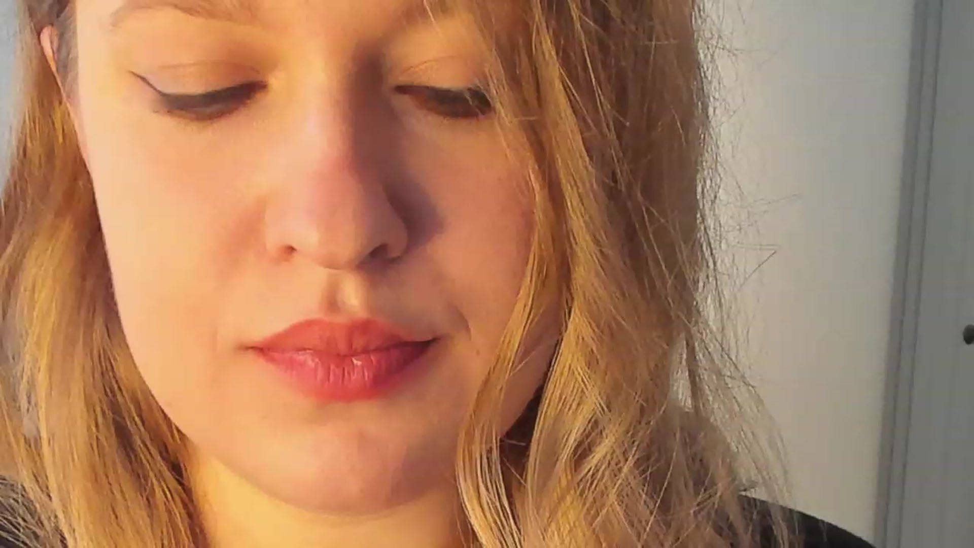 Gallery image thumbnail from SensualAdict's myfreecams stream on, 11/18/2022, 08:49 image 4 of 20