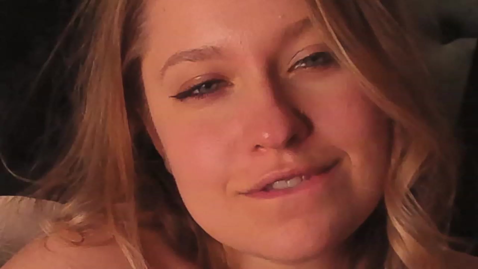 Gallery image thumbnail from SensualAdict's myfreecams stream on, 11/19/2022, 17:06 image 14 of 20