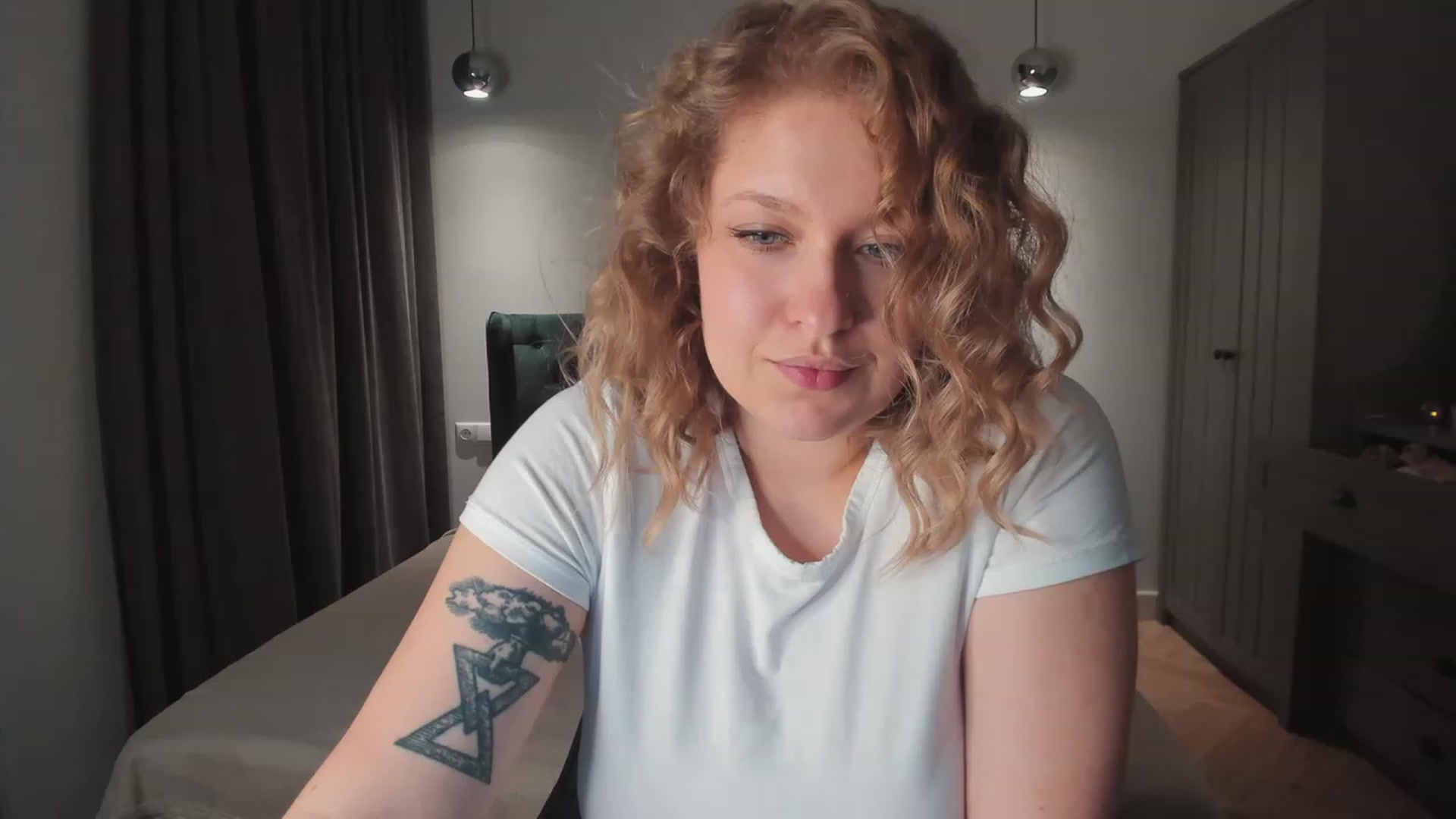 Gallery image thumbnail from SensualAdict's myfreecams stream on, 11/20/2022, 18:50 image 15 of 20