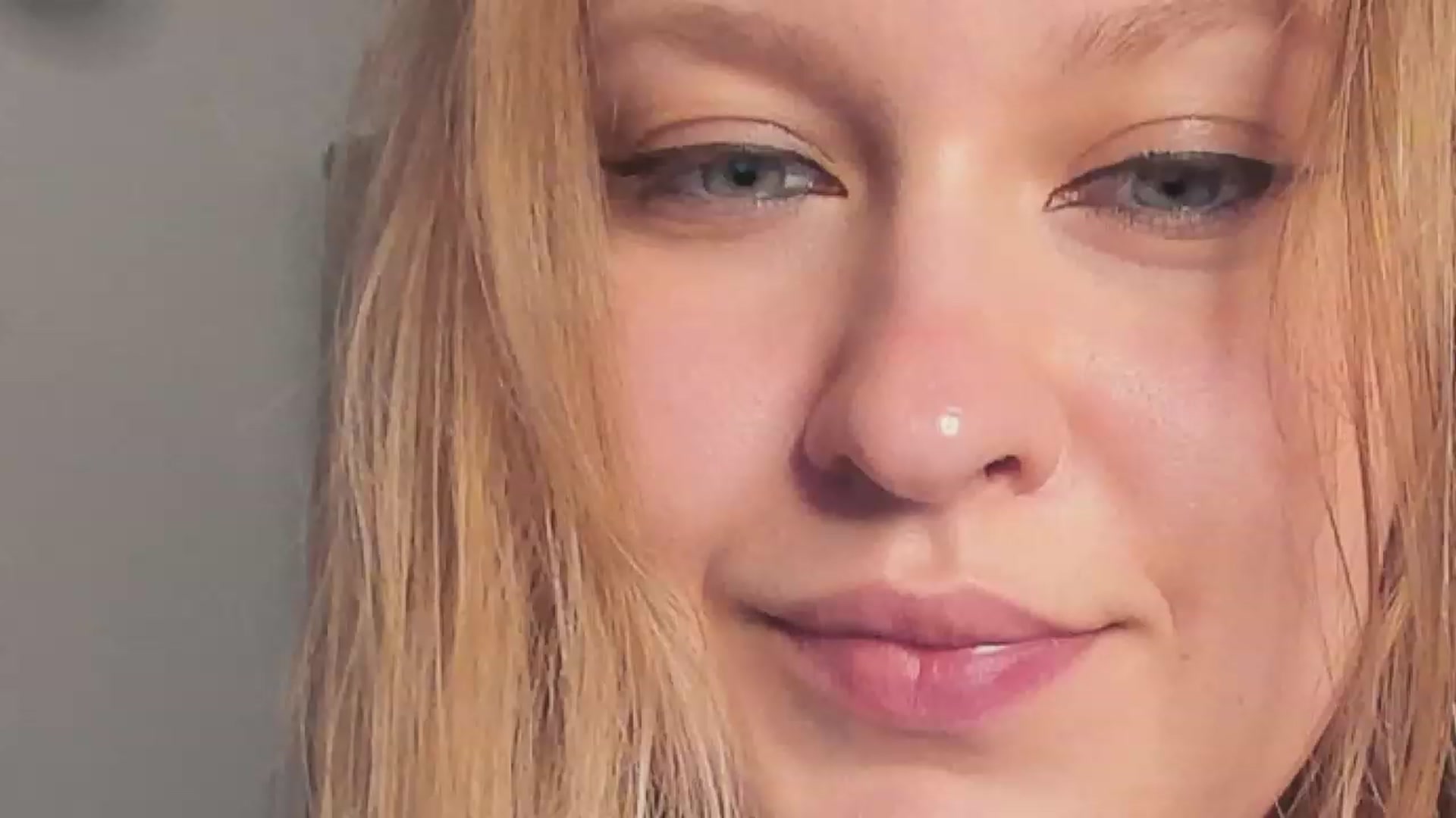 Gallery image thumbnail from SensualAdict's myfreecams stream on, 11/22/2022, 13:38 image 6 of 20