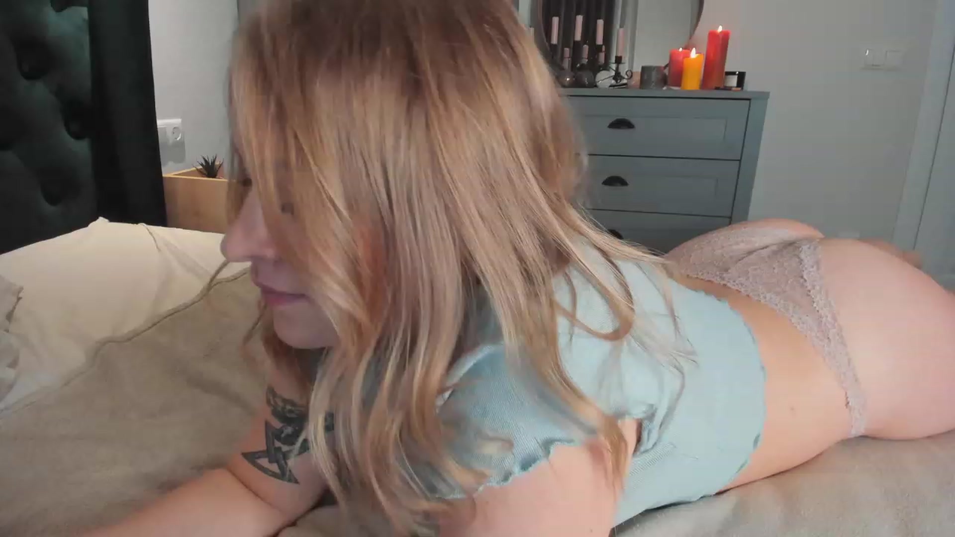 Gallery image thumbnail from SensualAdict's myfreecams stream on, 11/23/2022, 17:07 image 2 of 20